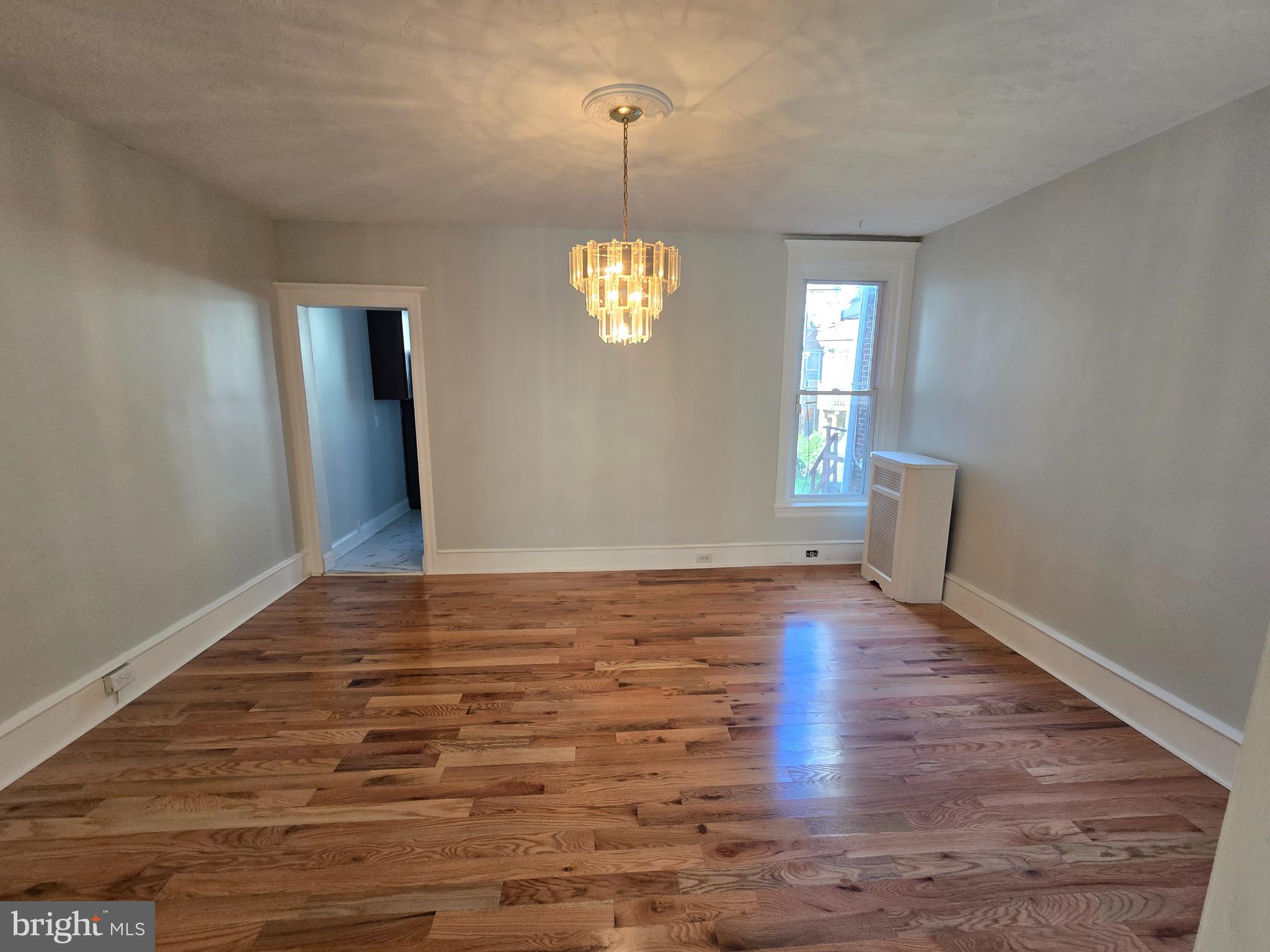 LAWNCREST - Residential