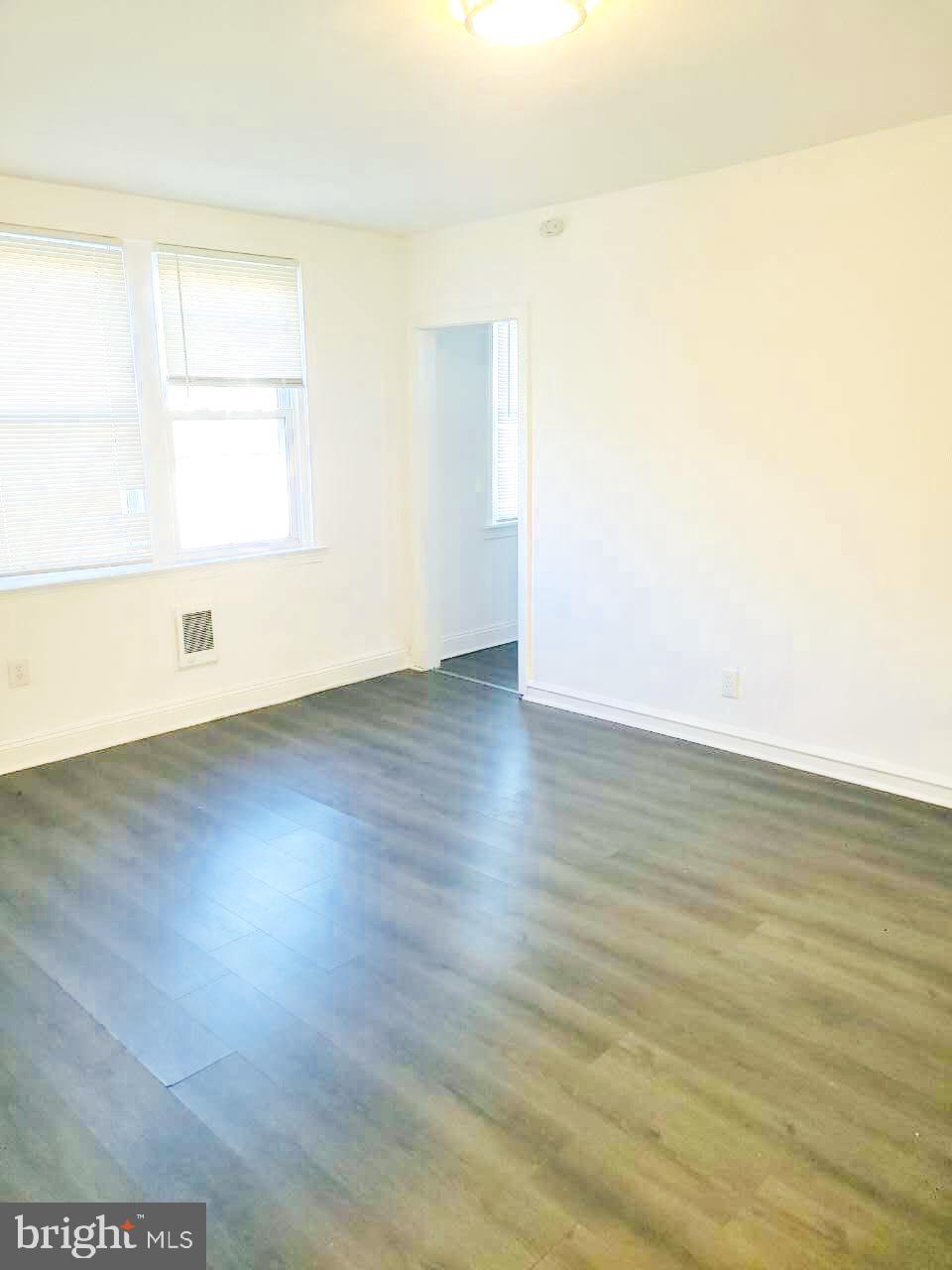 CASTOR GARDENS - Residential Income