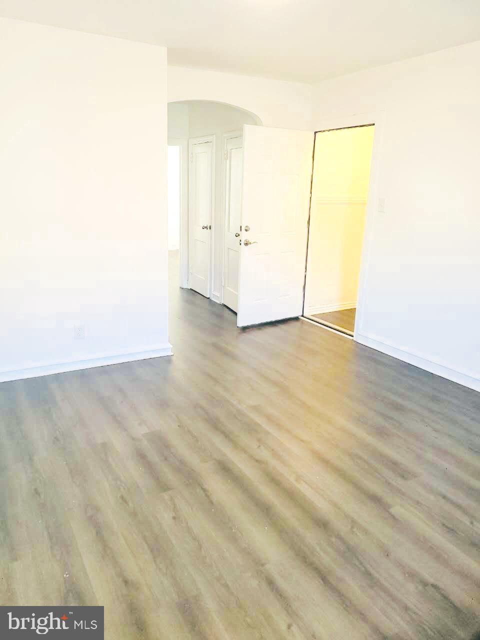 CASTOR GARDENS - Residential Income