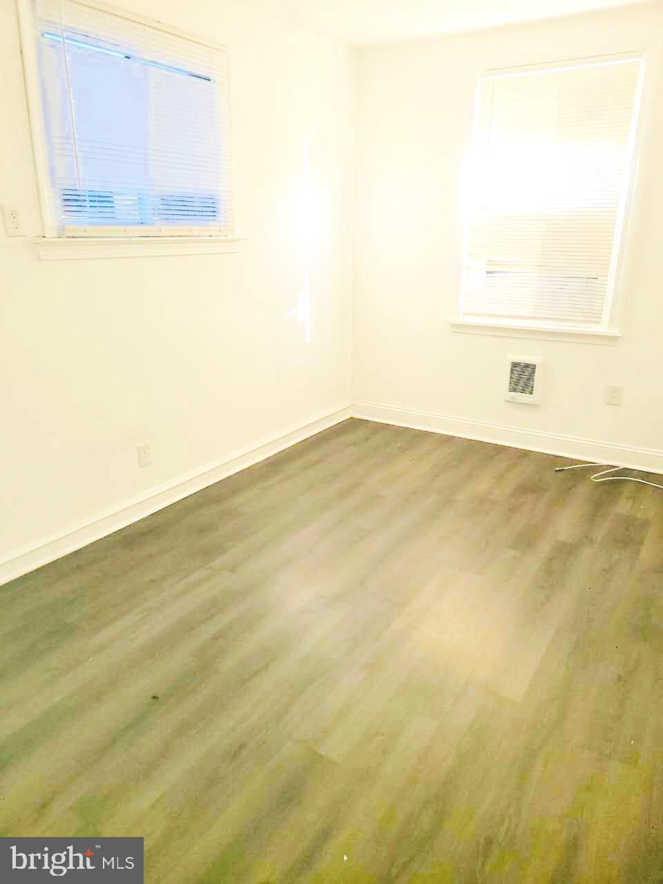 CASTOR GARDENS - Residential Income