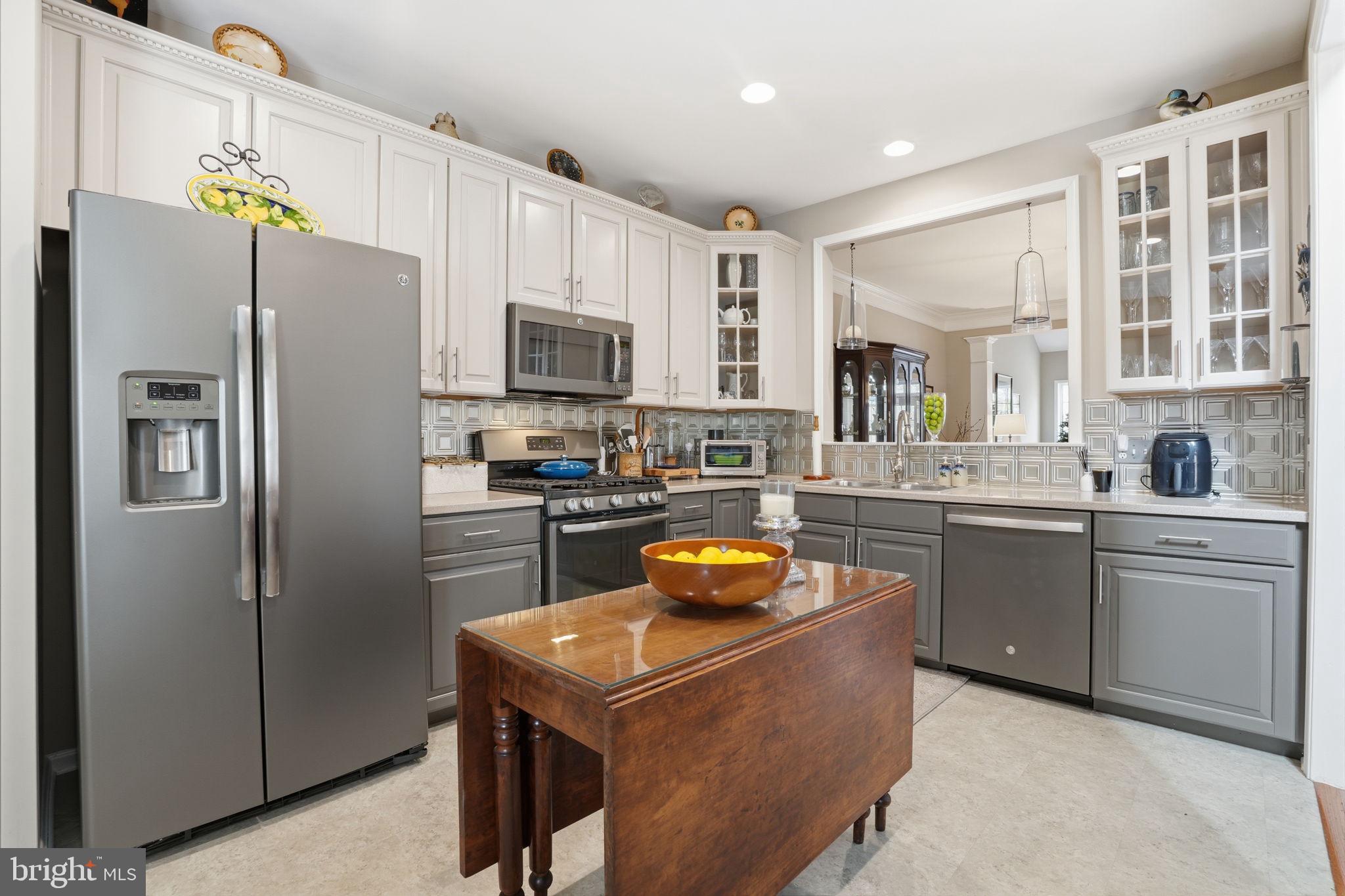 TRADITIONS AT WASH - Residential