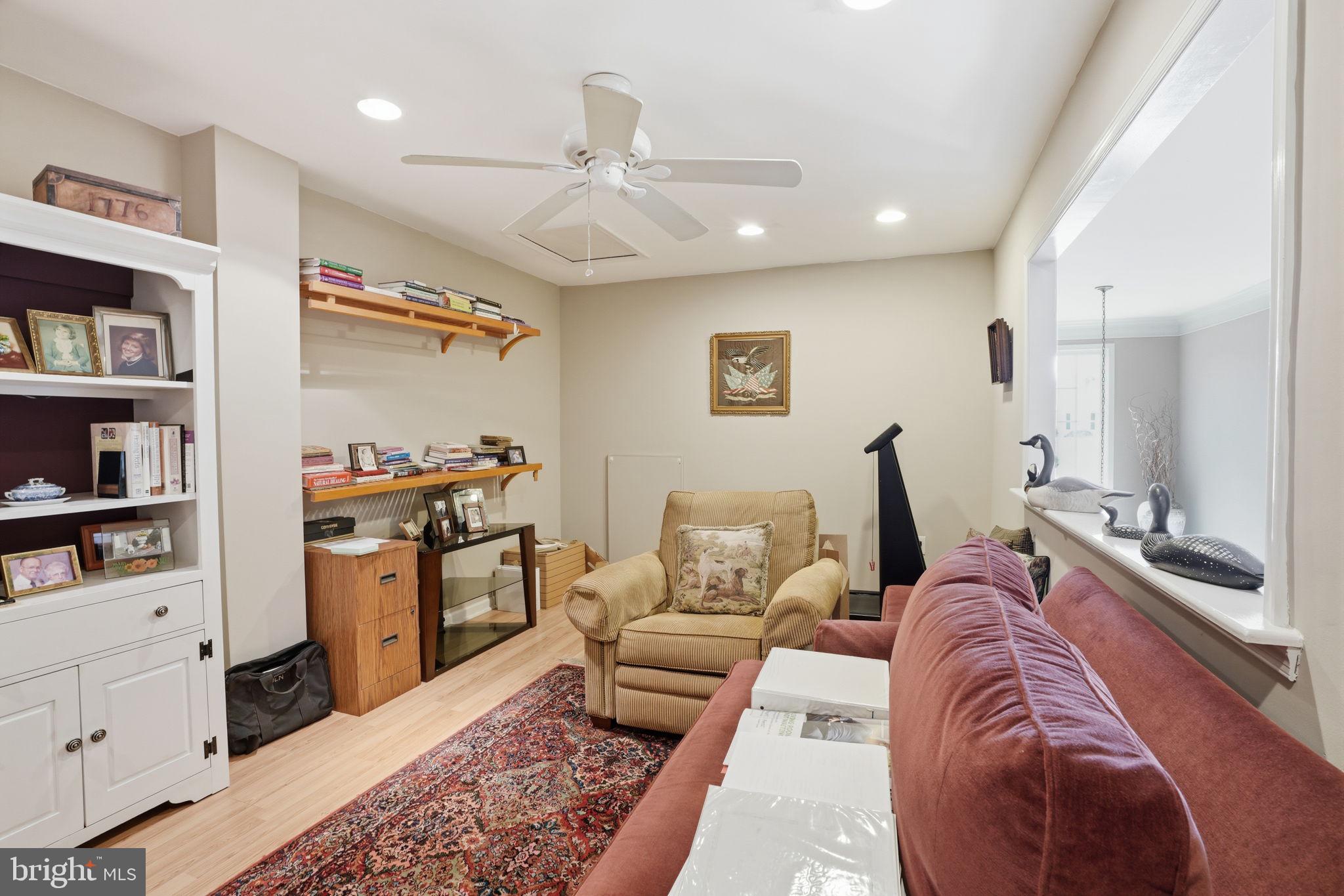 TRADITIONS AT WASH - Residential