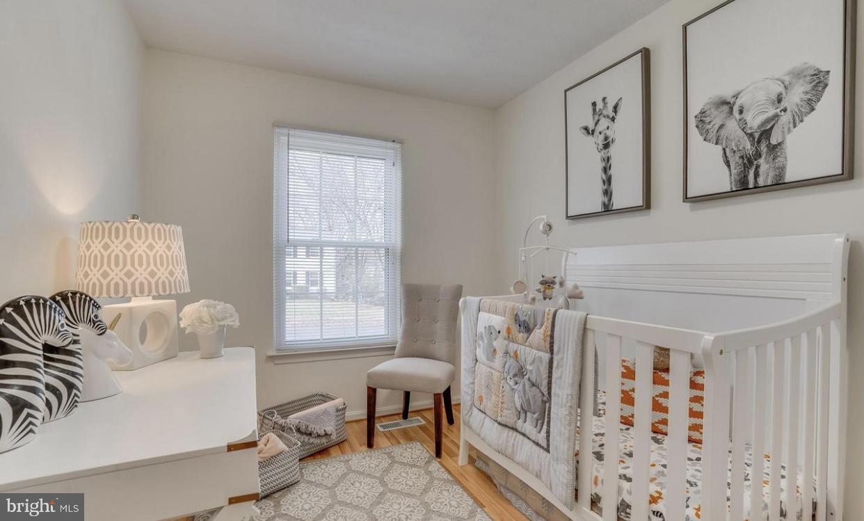 GLENBROOKE WOODS - Residential Lease