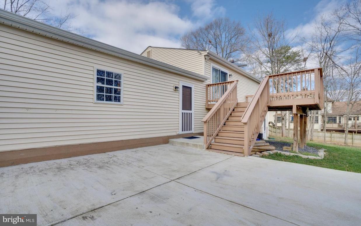 GLENBROOKE WOODS - Residential Lease