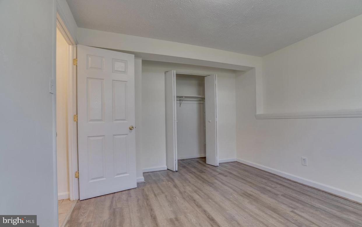 GLENBROOKE WOODS - Residential Lease