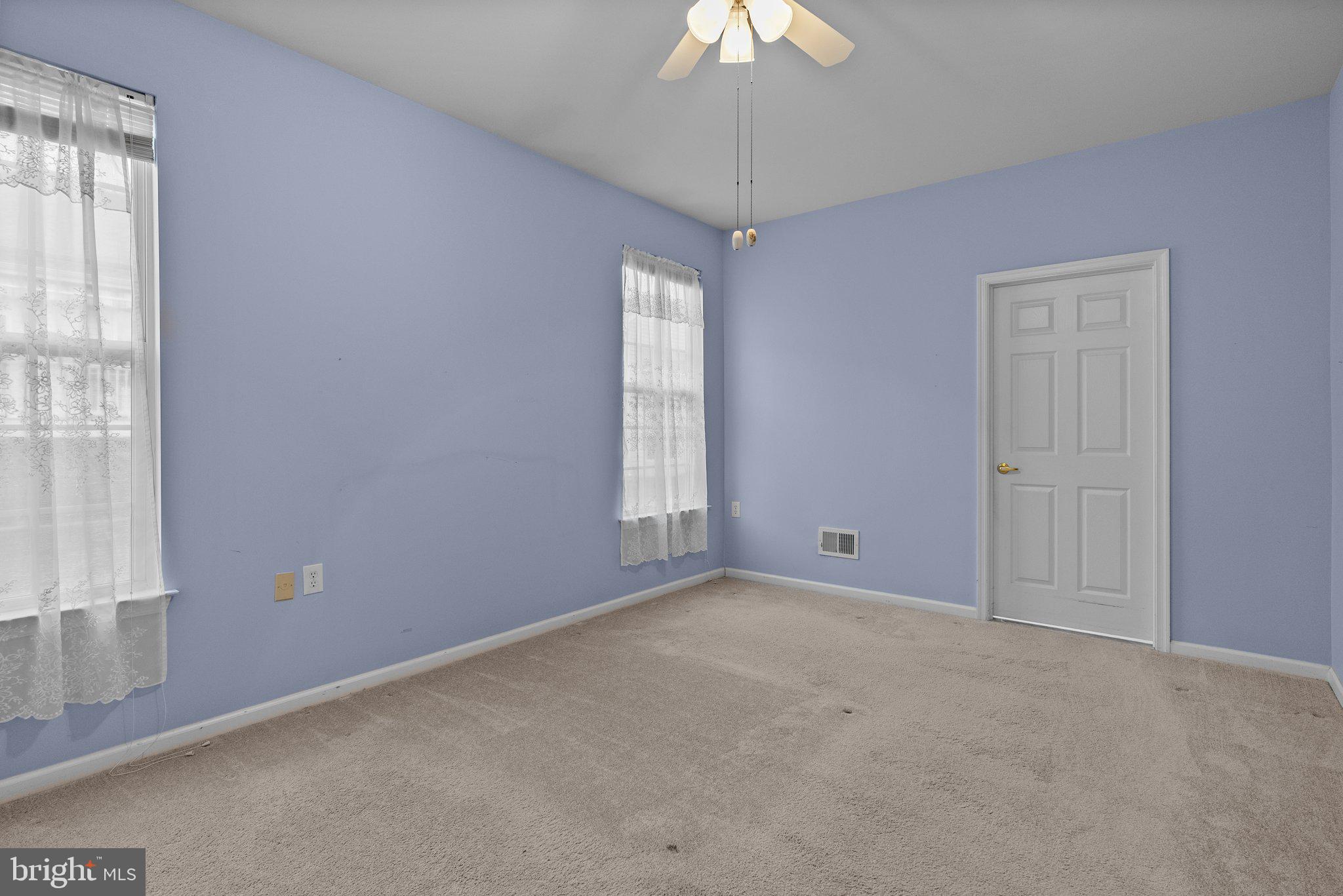 HERITAGE CR ESTS - Residential