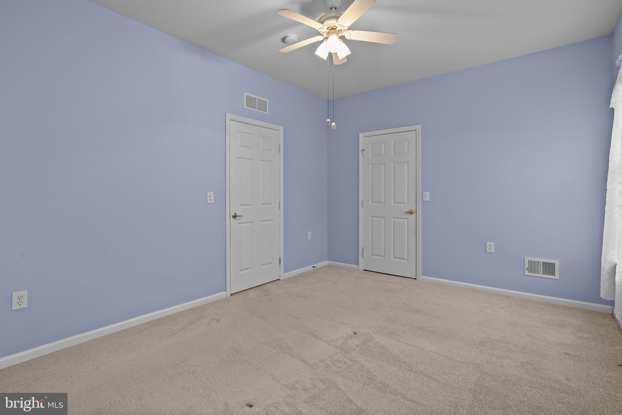 HERITAGE CR ESTS - Residential