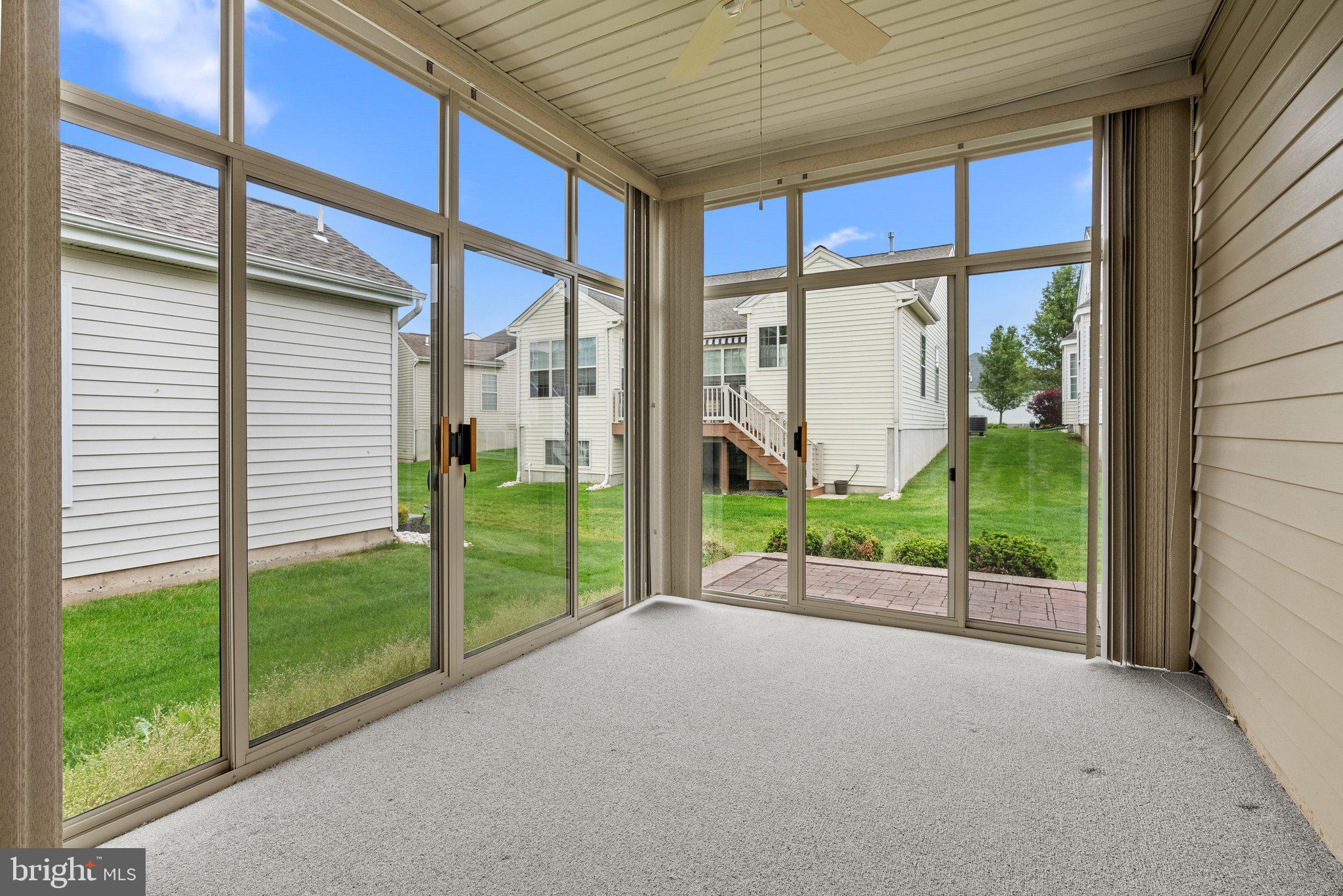 HERITAGE CR ESTS - Residential