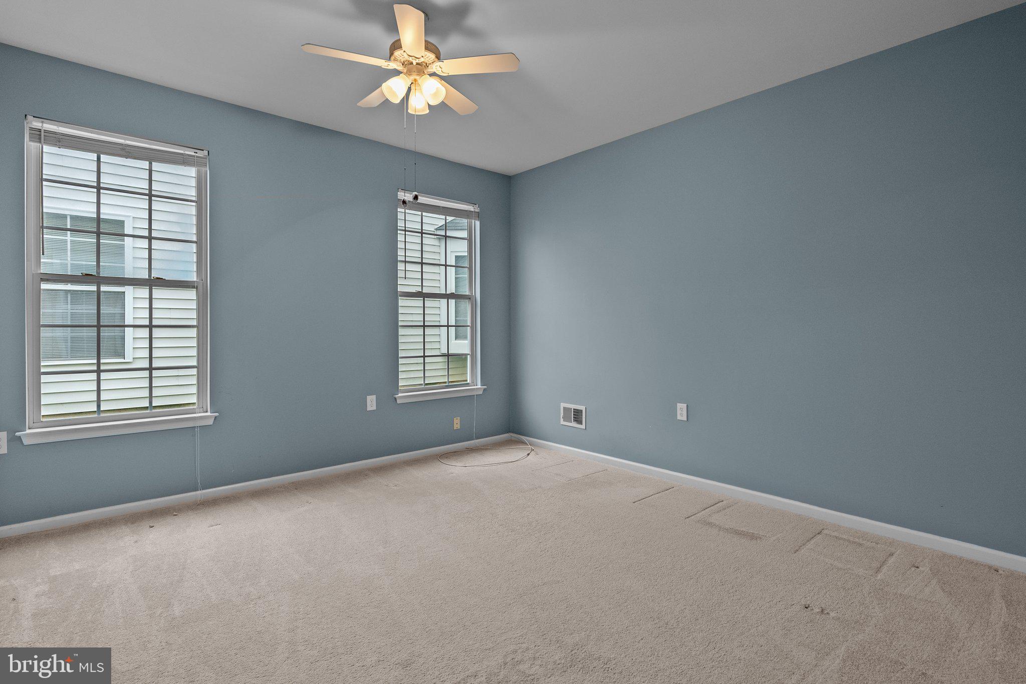 HERITAGE CR ESTS - Residential