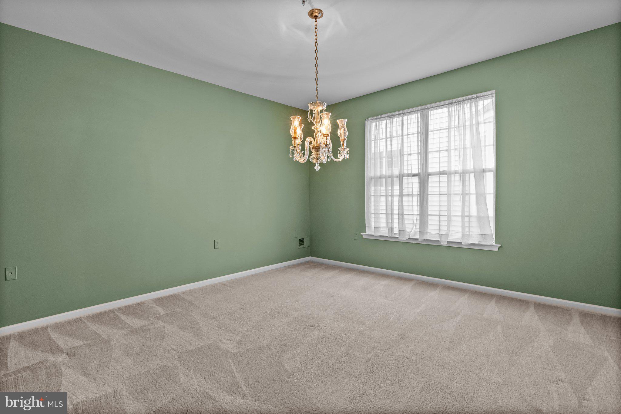 HERITAGE CR ESTS - Residential