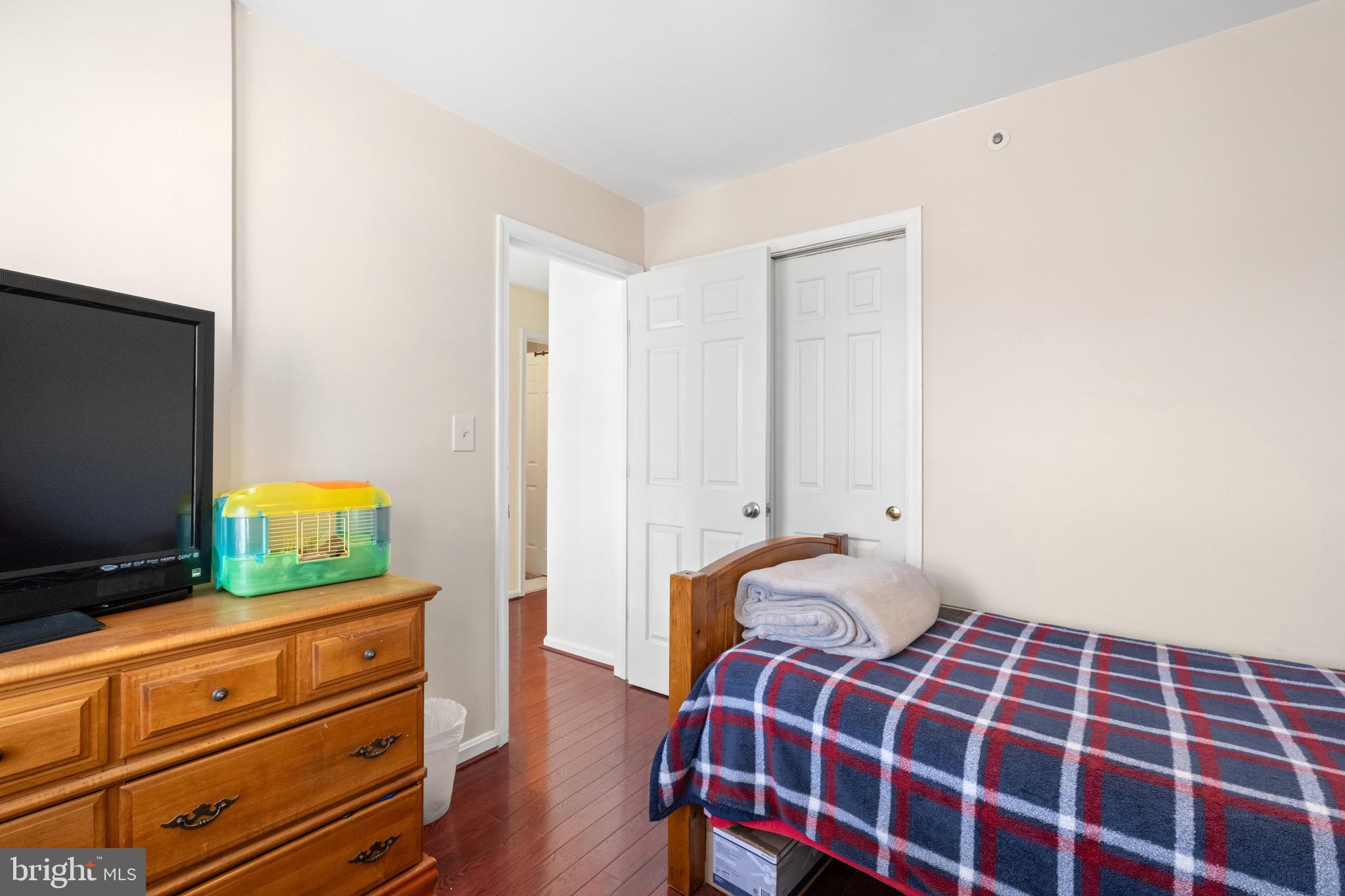 FLOWER HILL - Residential