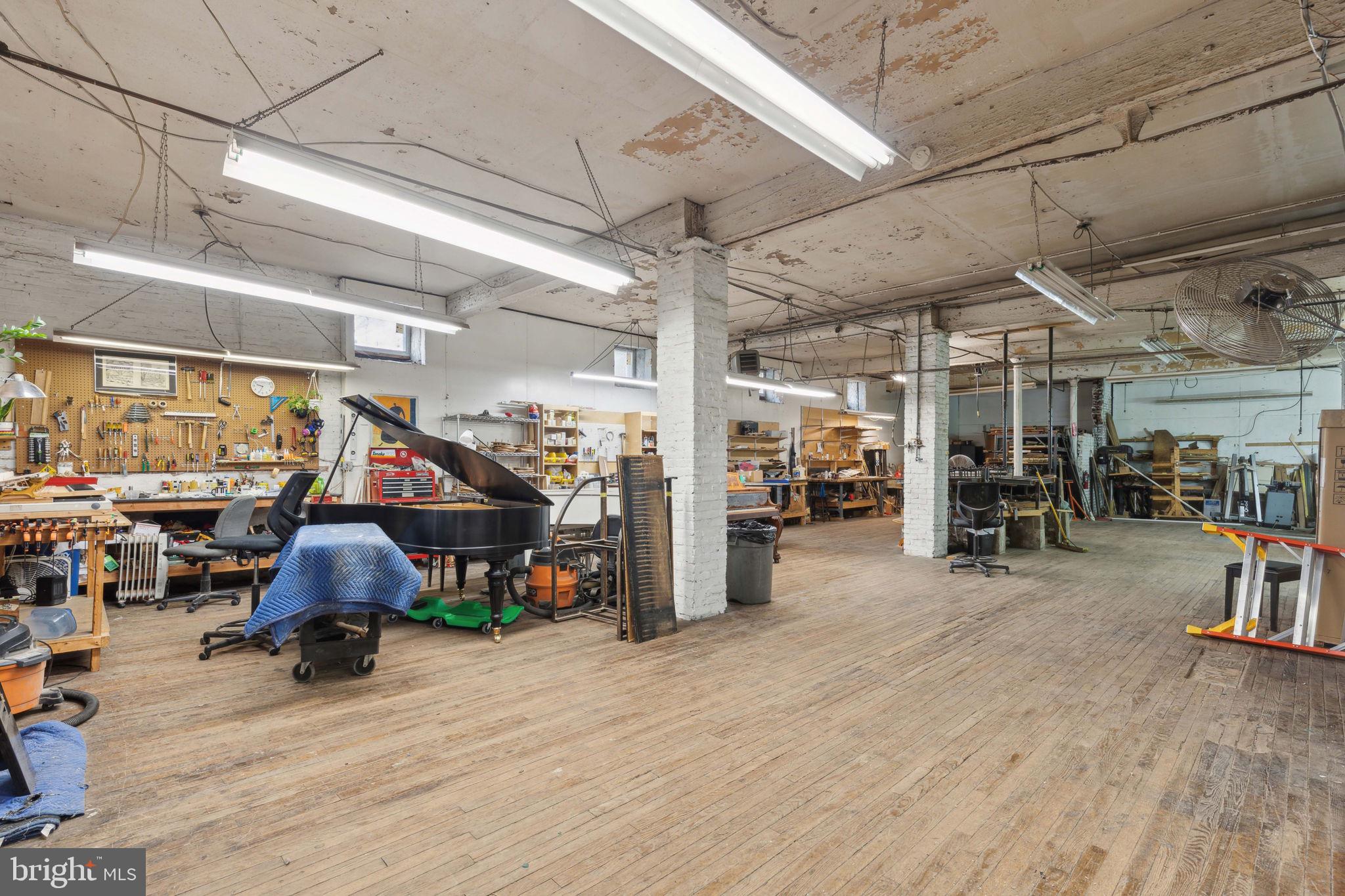 24-26 E COULTER STREET