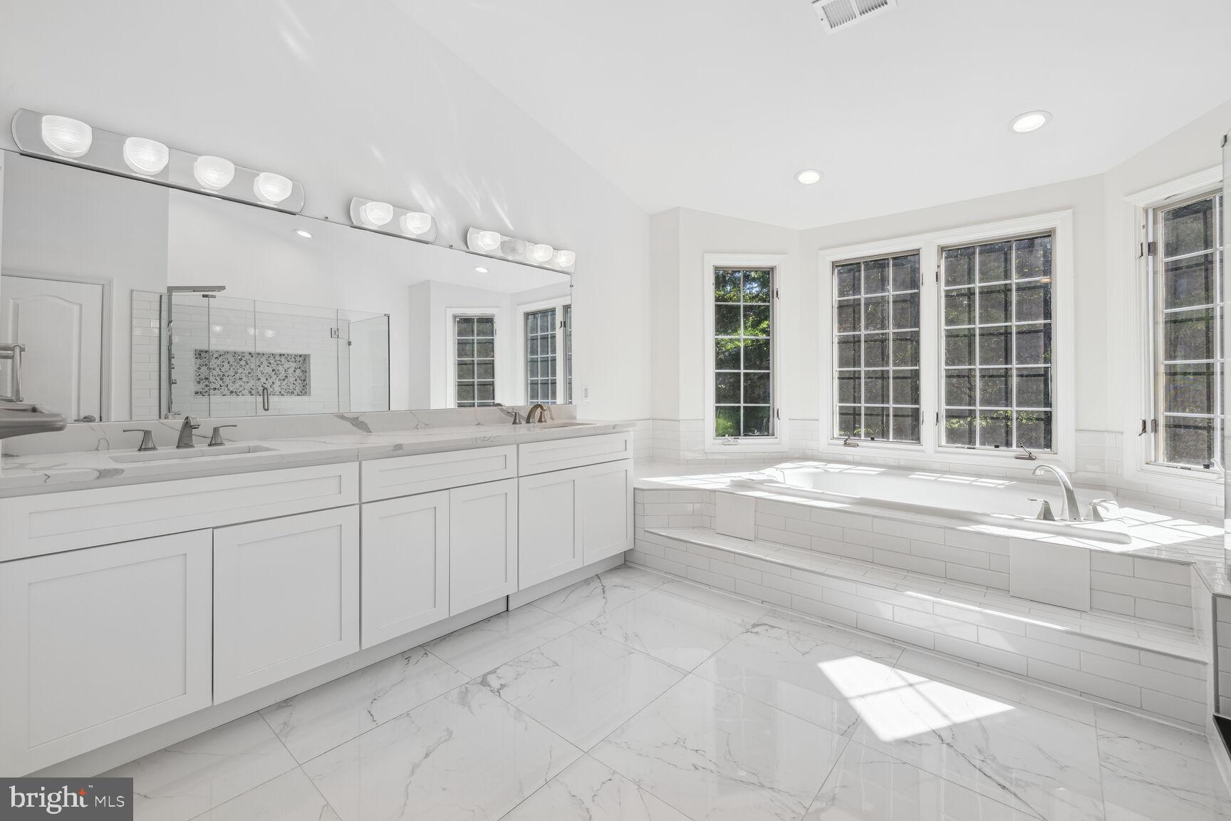 WILLOWS OF POTOMAC - Residential