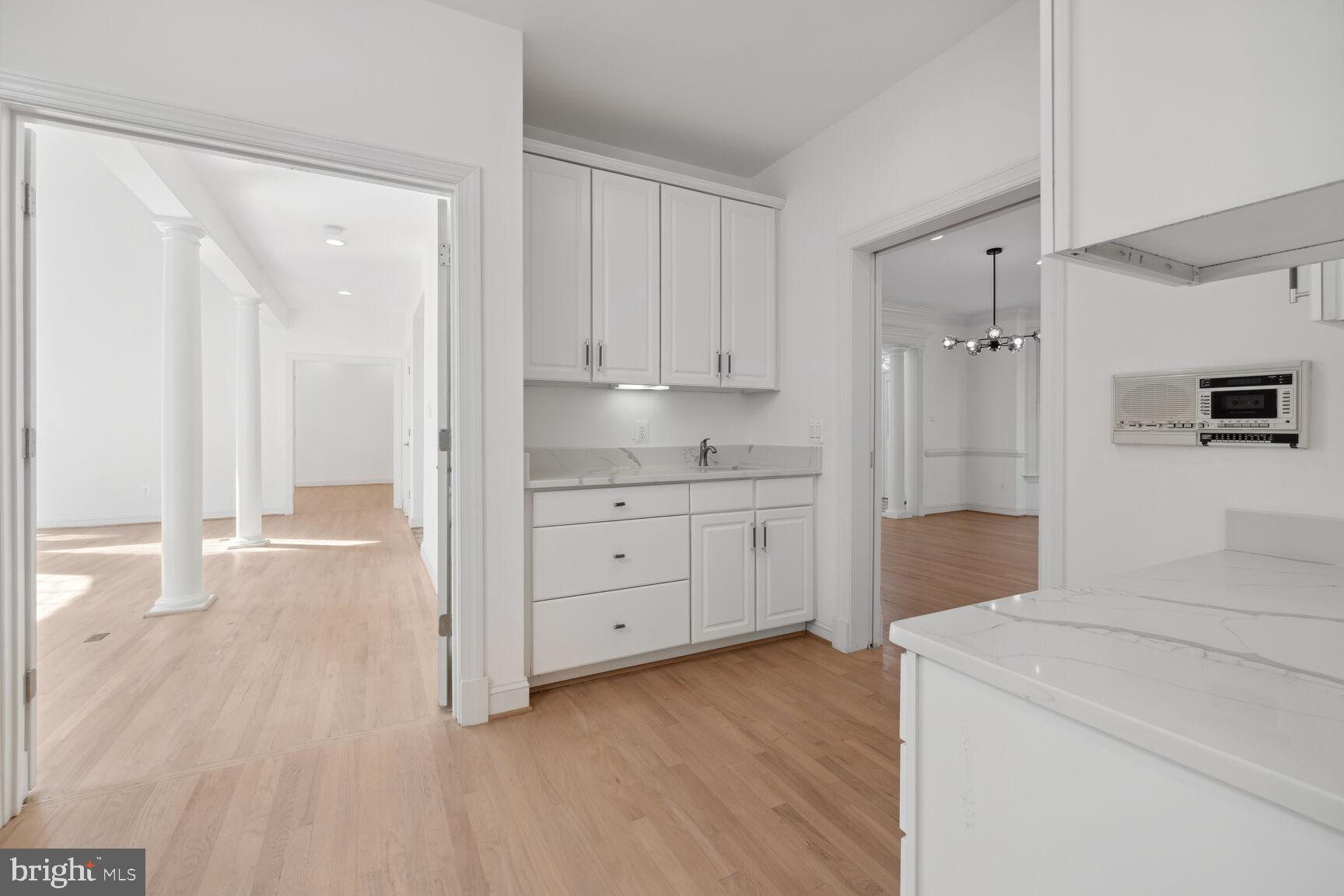 WILLOWS OF POTOMAC - Residential