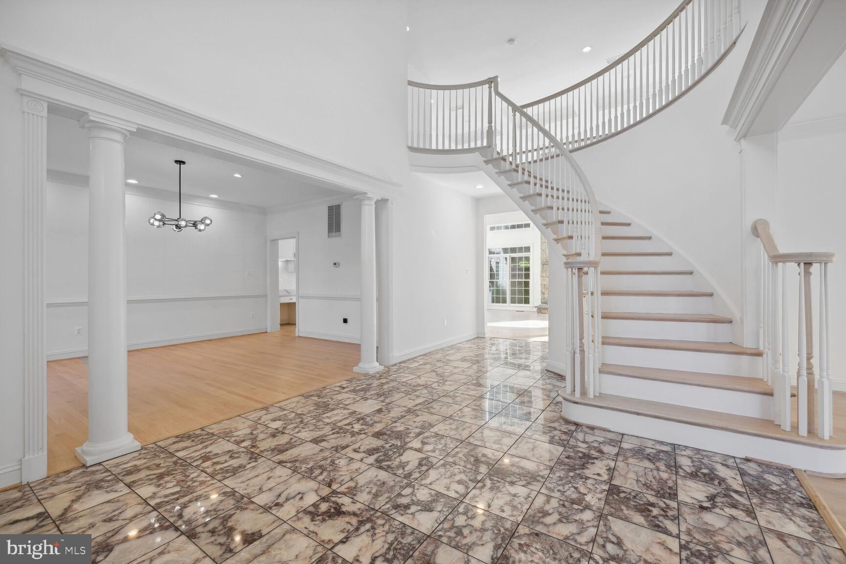 WILLOWS OF POTOMAC - Residential