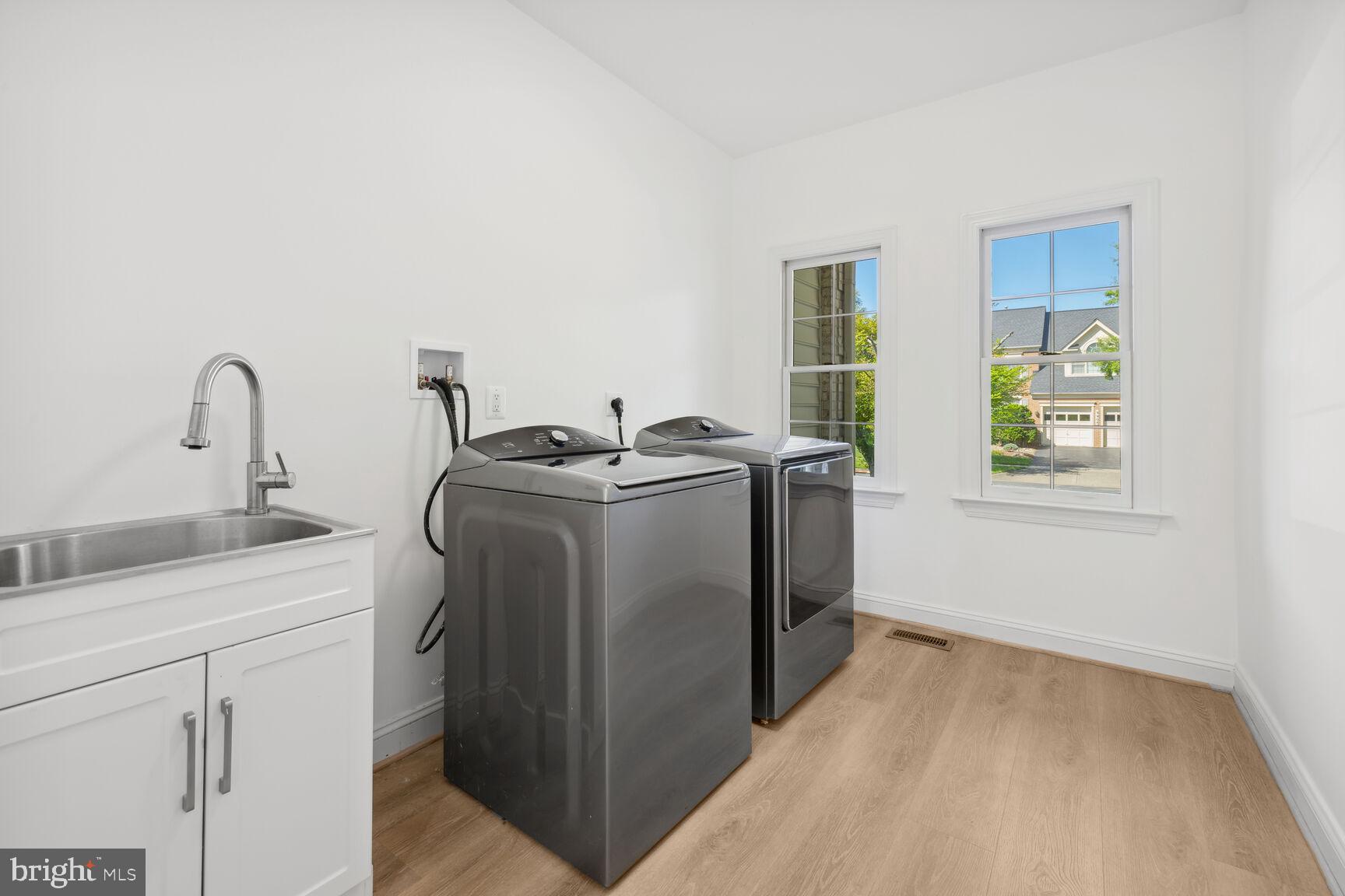 WILLOWS OF POTOMAC - Residential