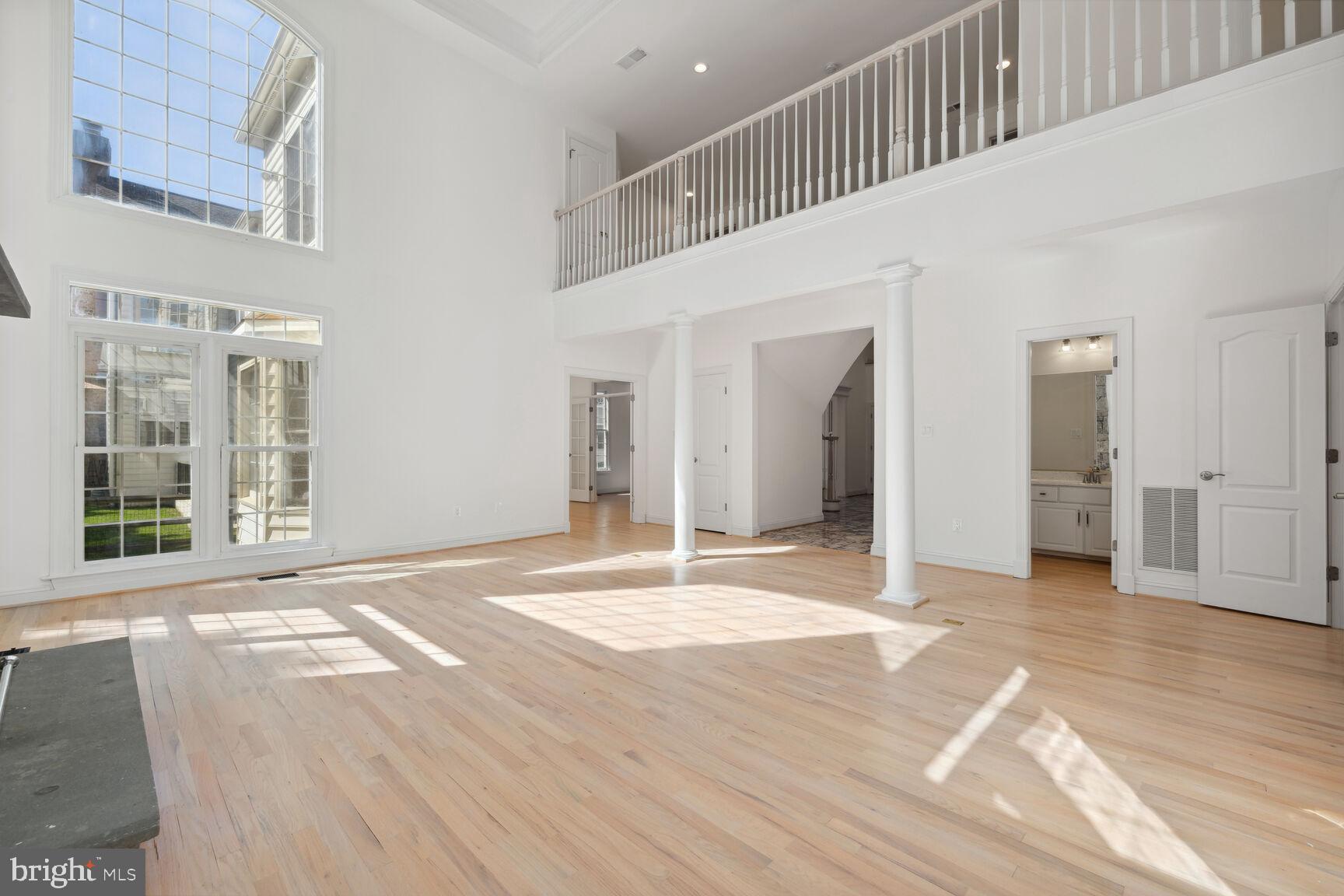 WILLOWS OF POTOMAC - Residential