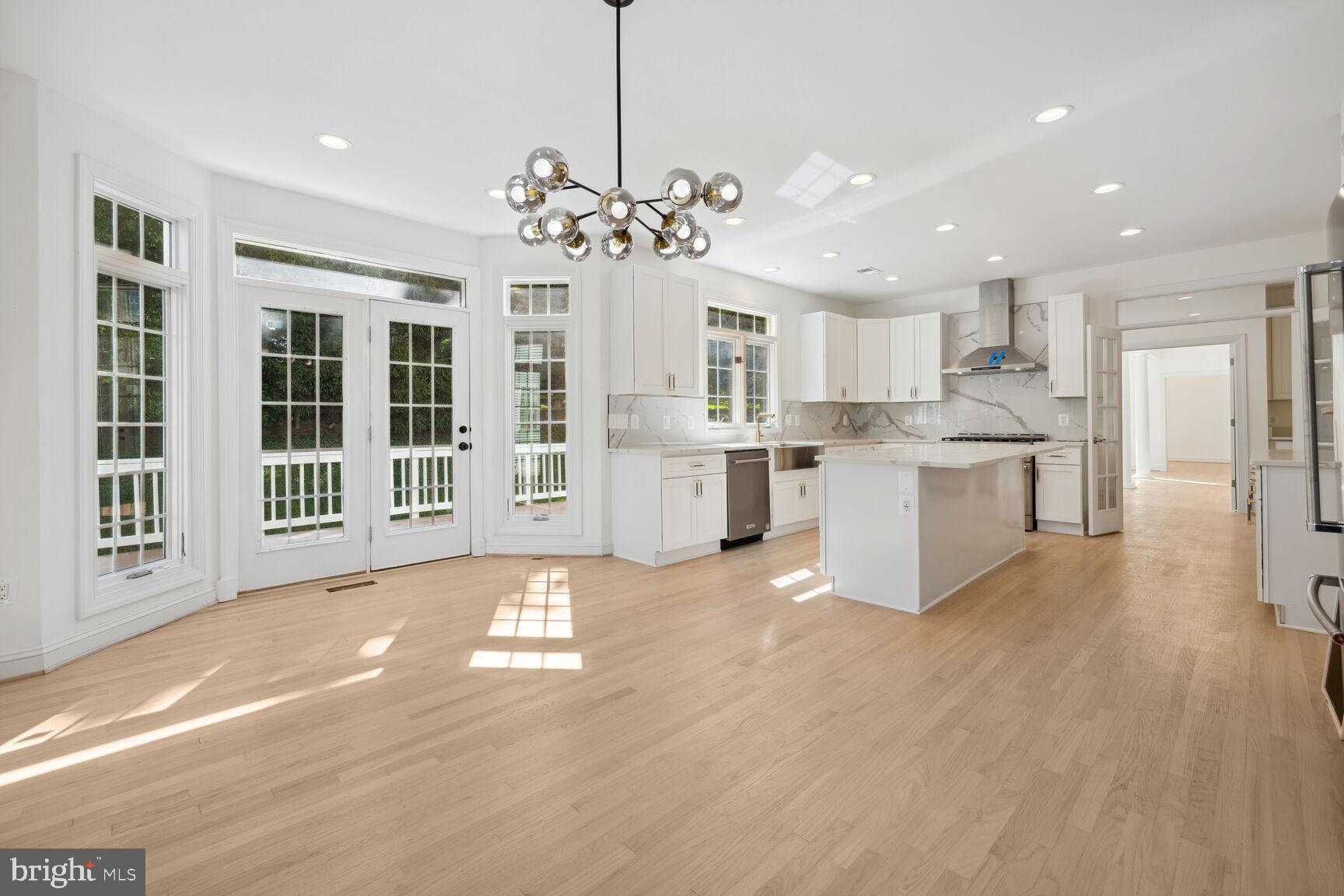 WILLOWS OF POTOMAC - Residential