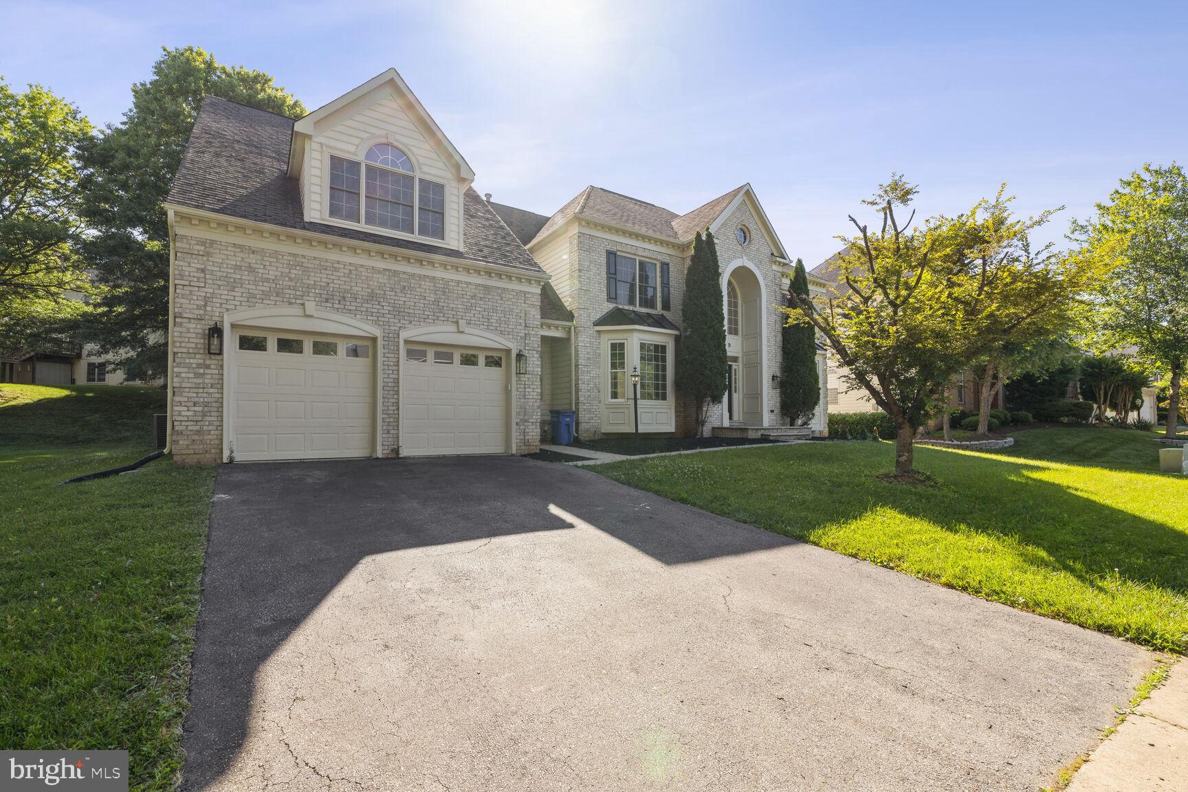 WILLOWS OF POTOMAC - Residential