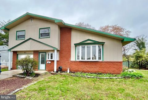 611 PASADENA DRIVE MAGNOLIA NJ 08049