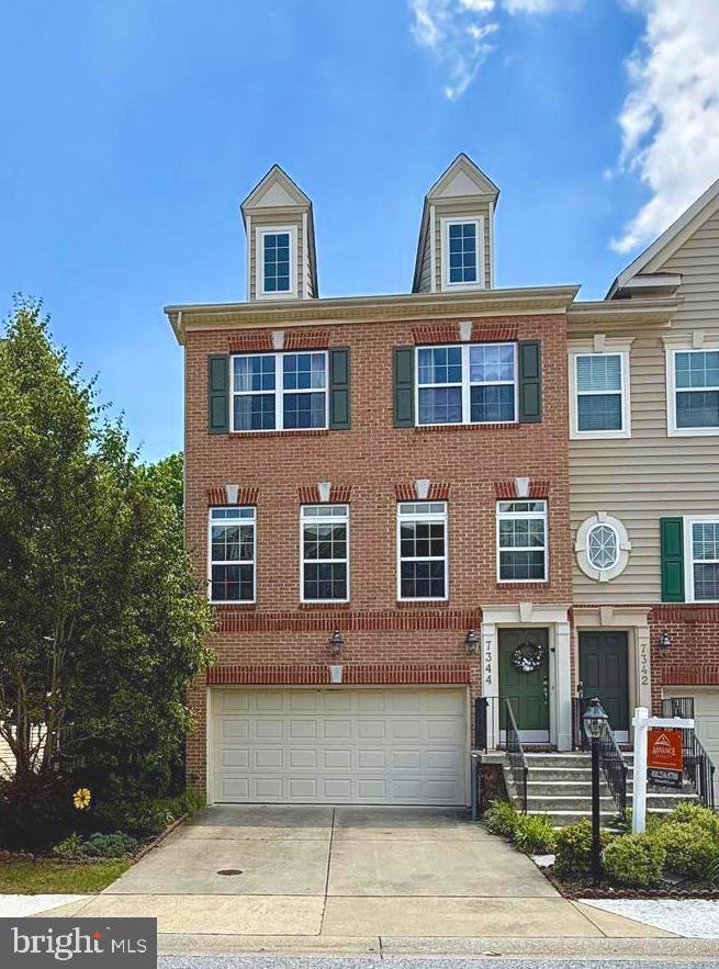 7344 MOCKINGBIRD CIRCLE