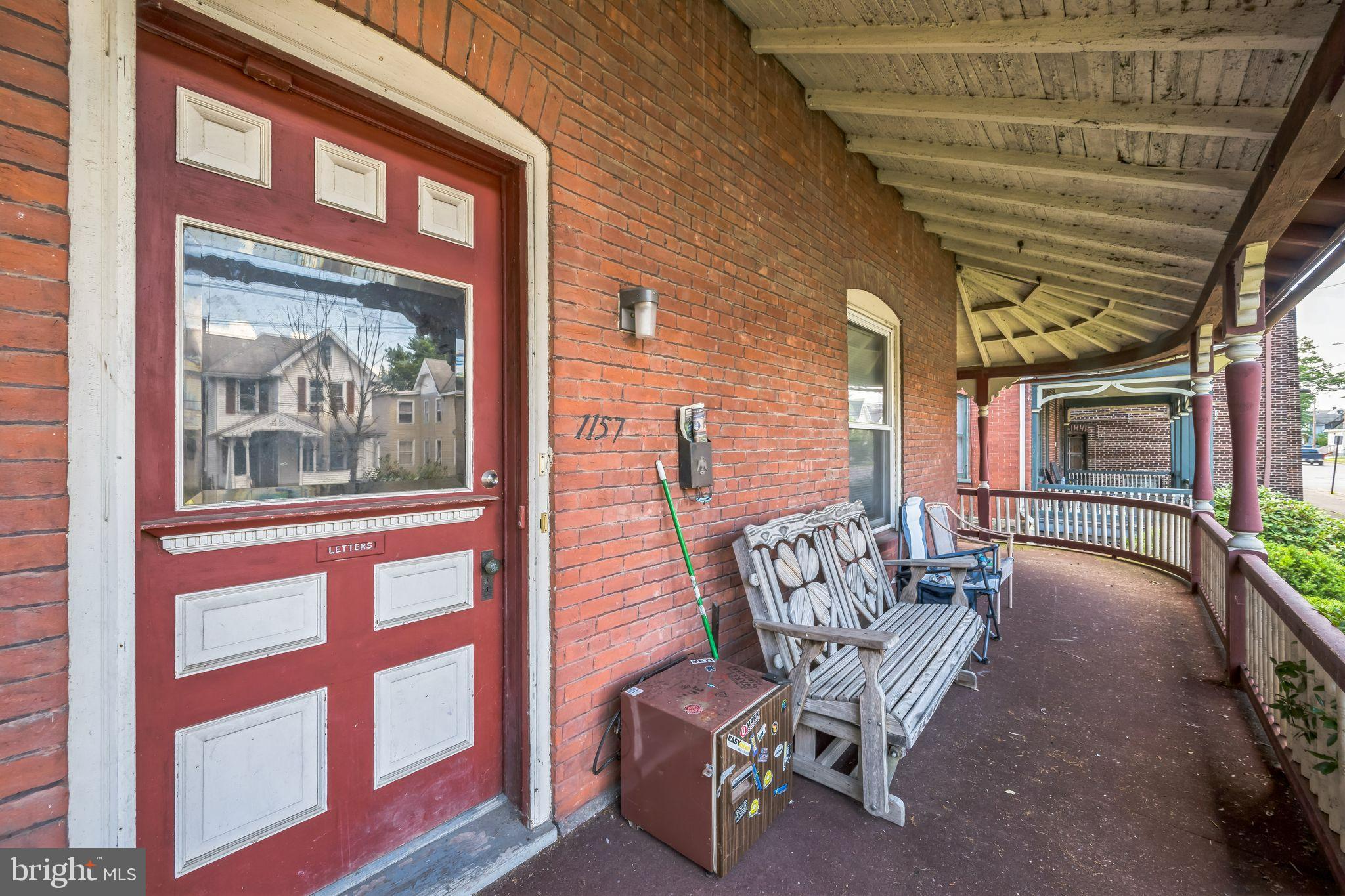 1157 MEMORIAL AVENUE