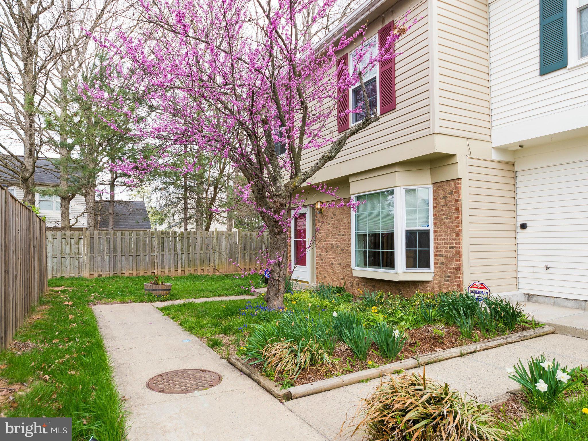 REFLECTION LAKE - Residential
