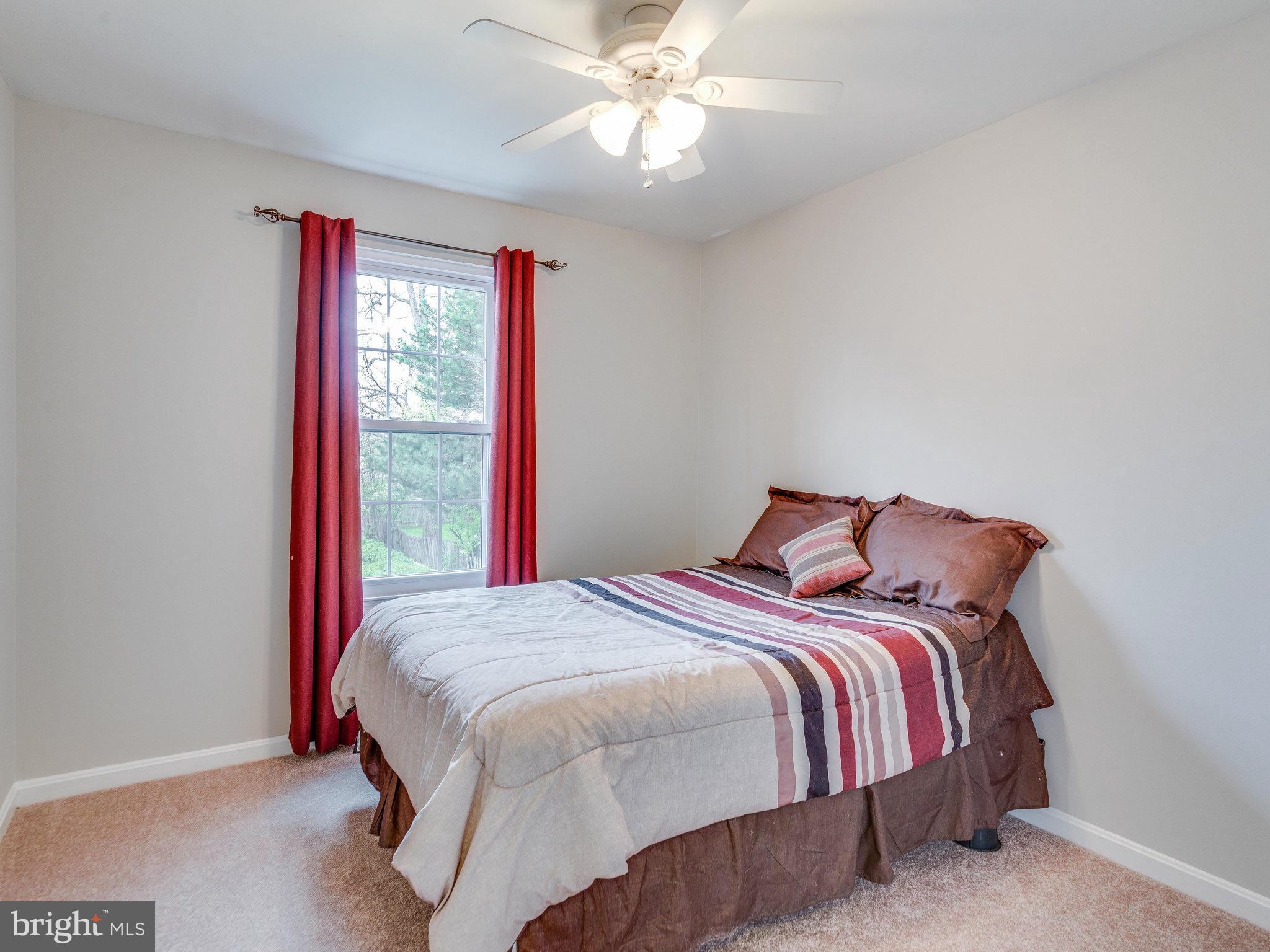 REFLECTION LAKE - Residential