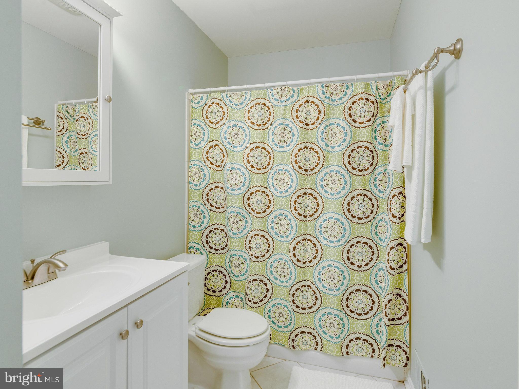 REFLECTION LAKE - Residential