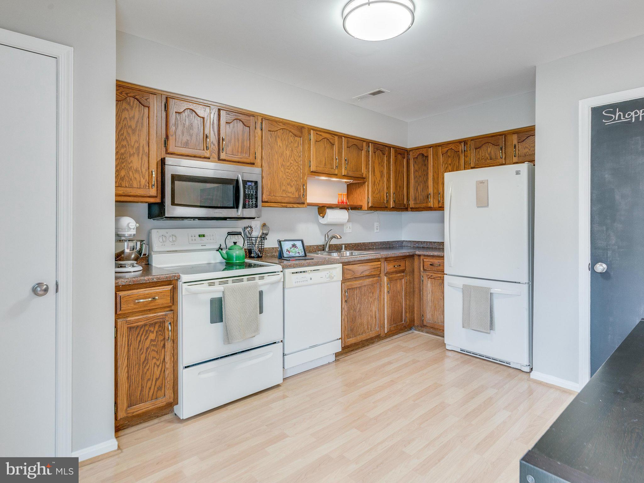 REFLECTION LAKE - Residential