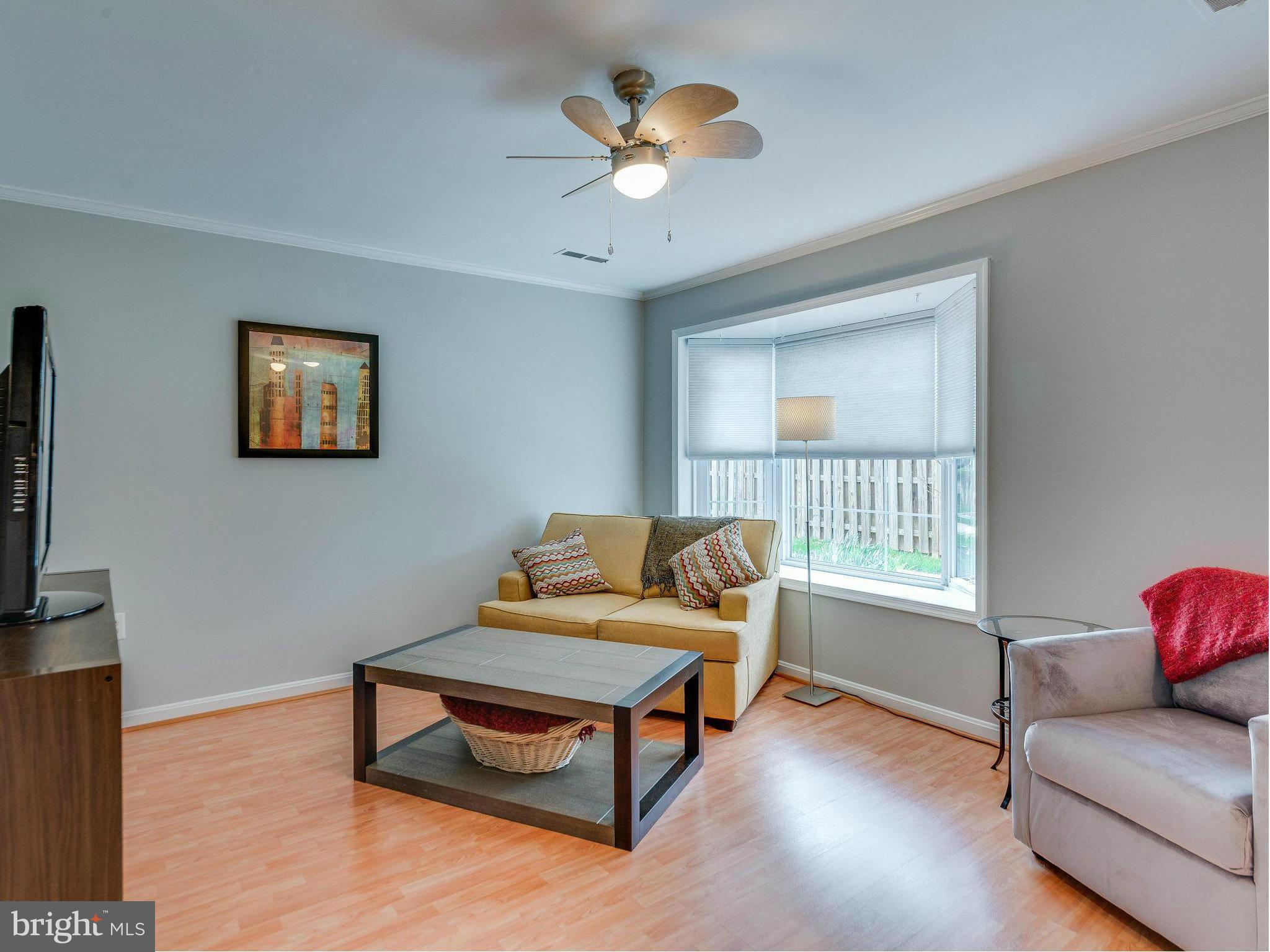 REFLECTION LAKE - Residential