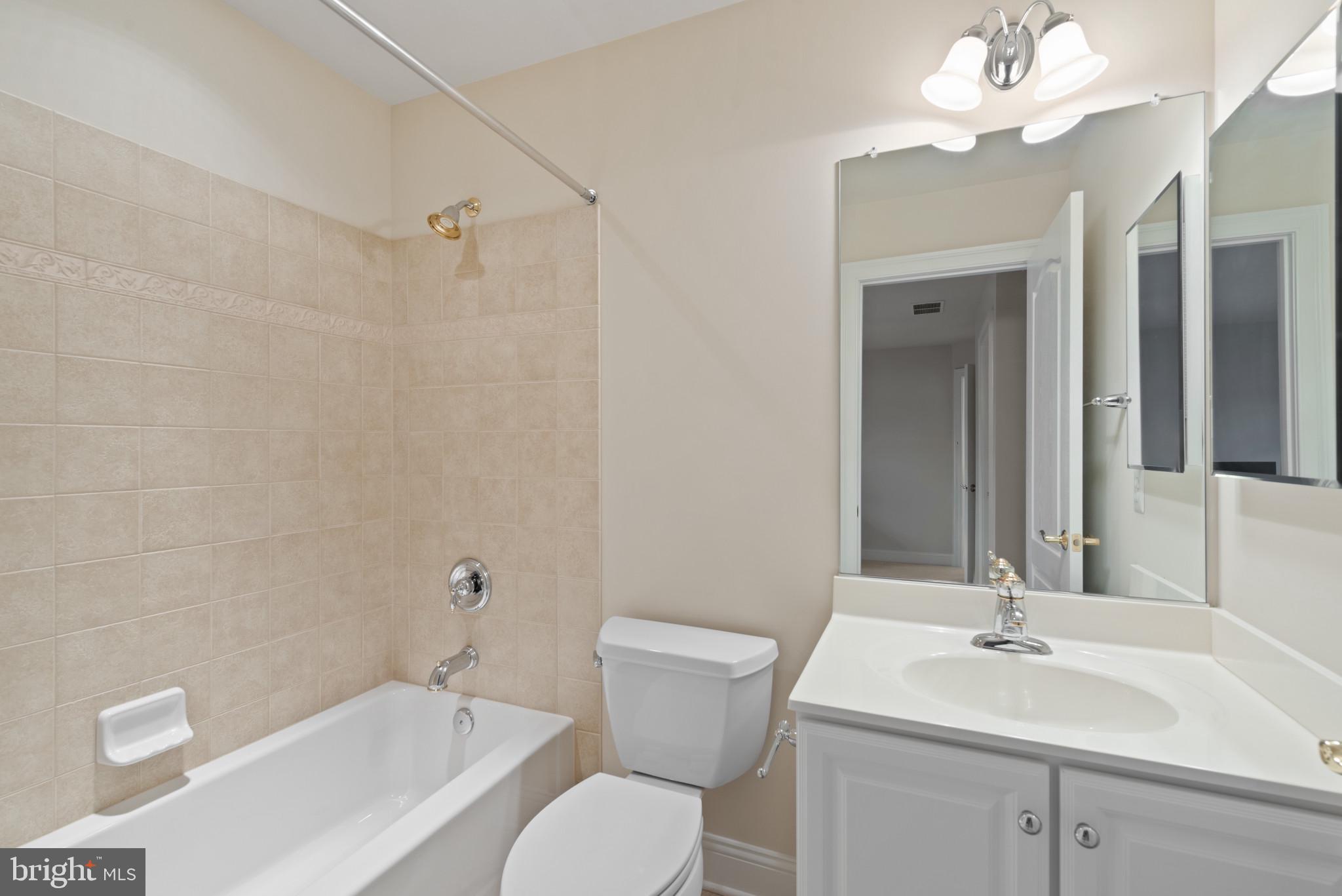 CARLEE MANOR - Residential