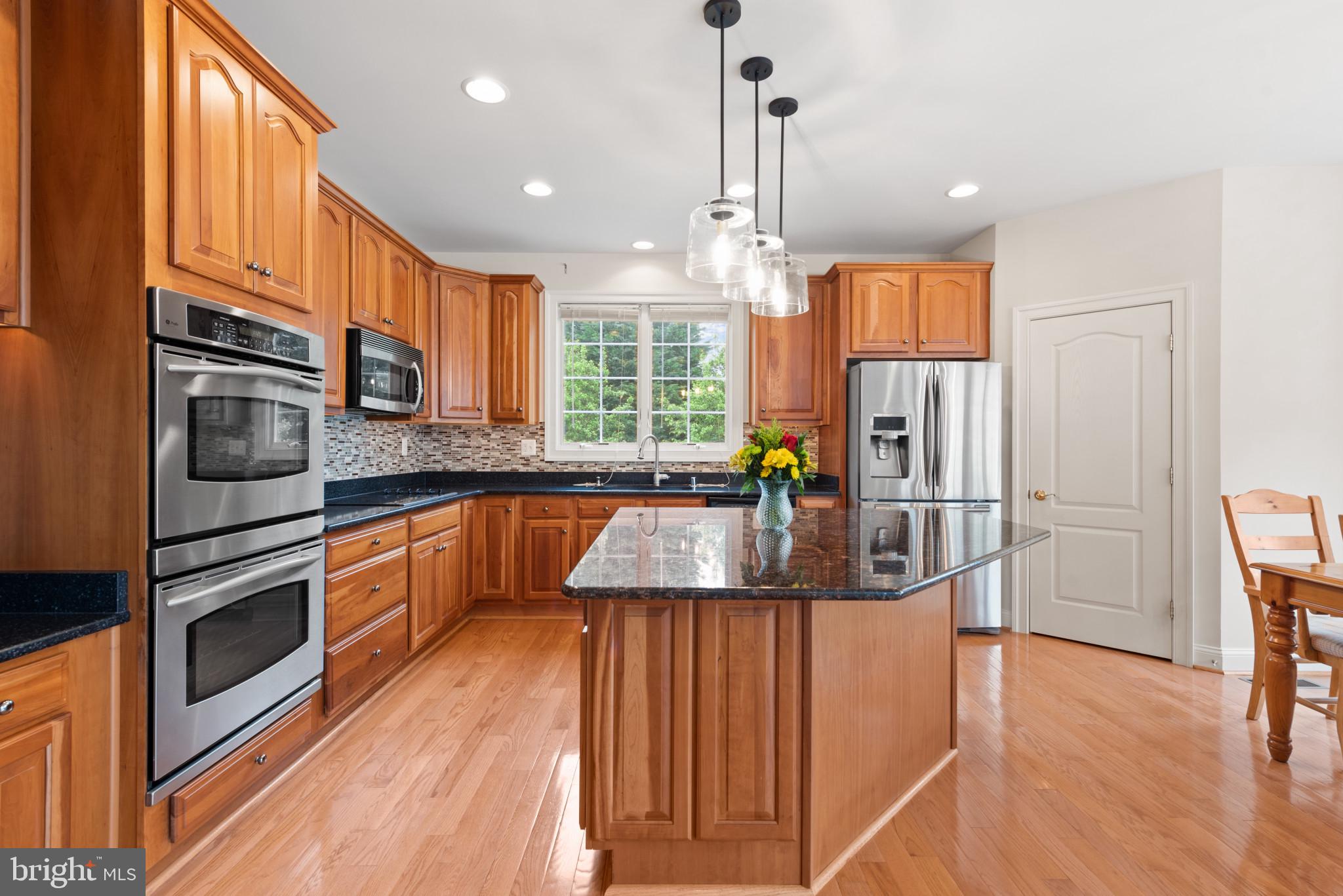 CARLEE MANOR - Residential