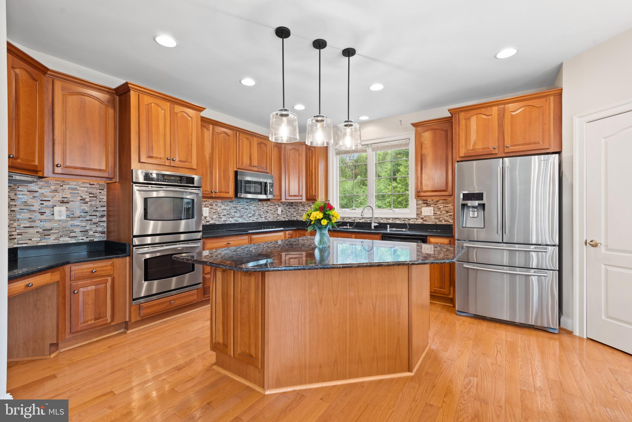 CARLEE MANOR - Residential