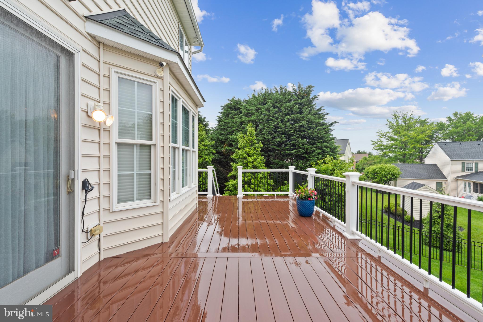 CARLEE MANOR - Residential