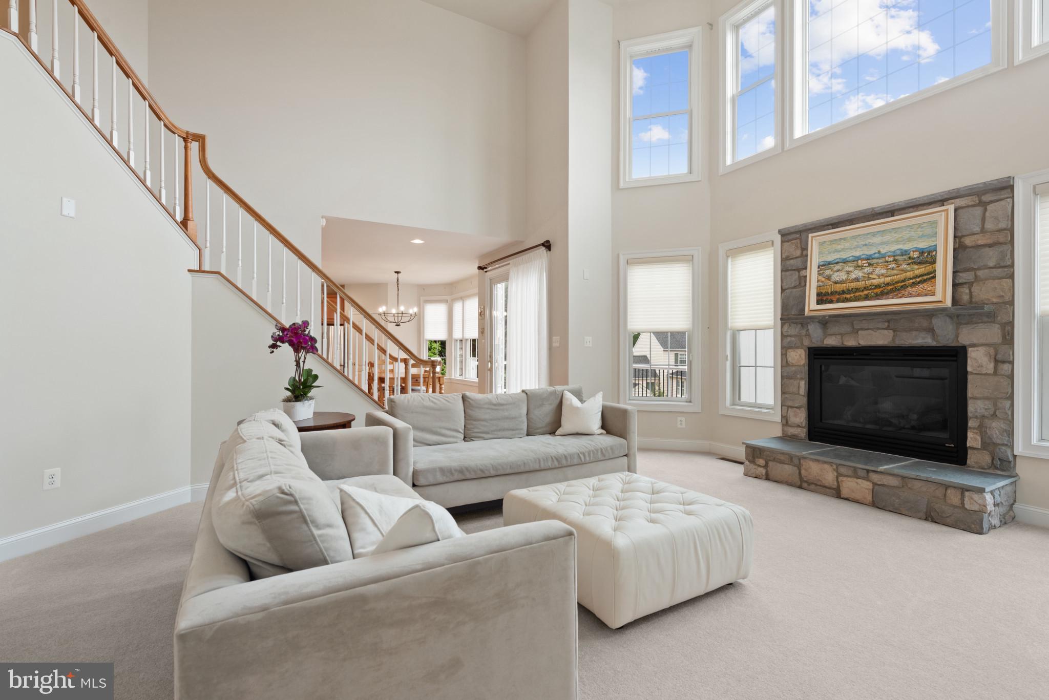 CARLEE MANOR - Residential