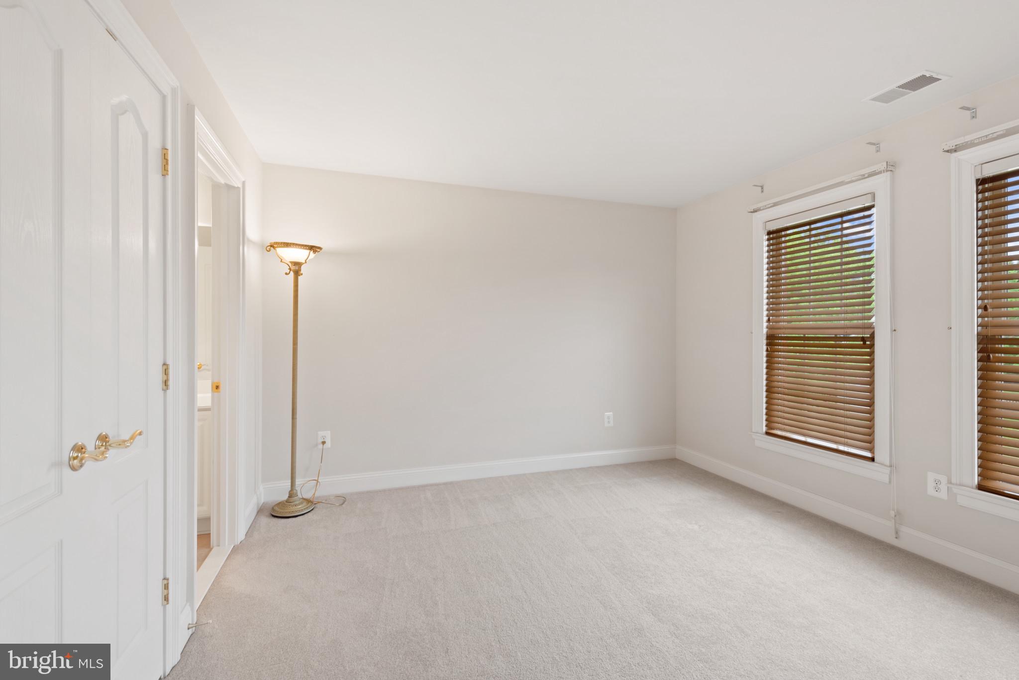 CARLEE MANOR - Residential