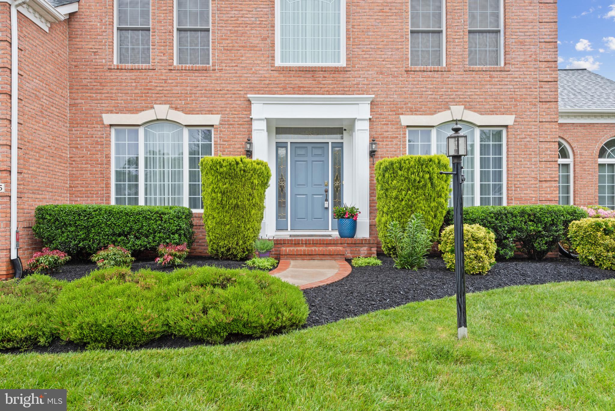 CARLEE MANOR - Residential