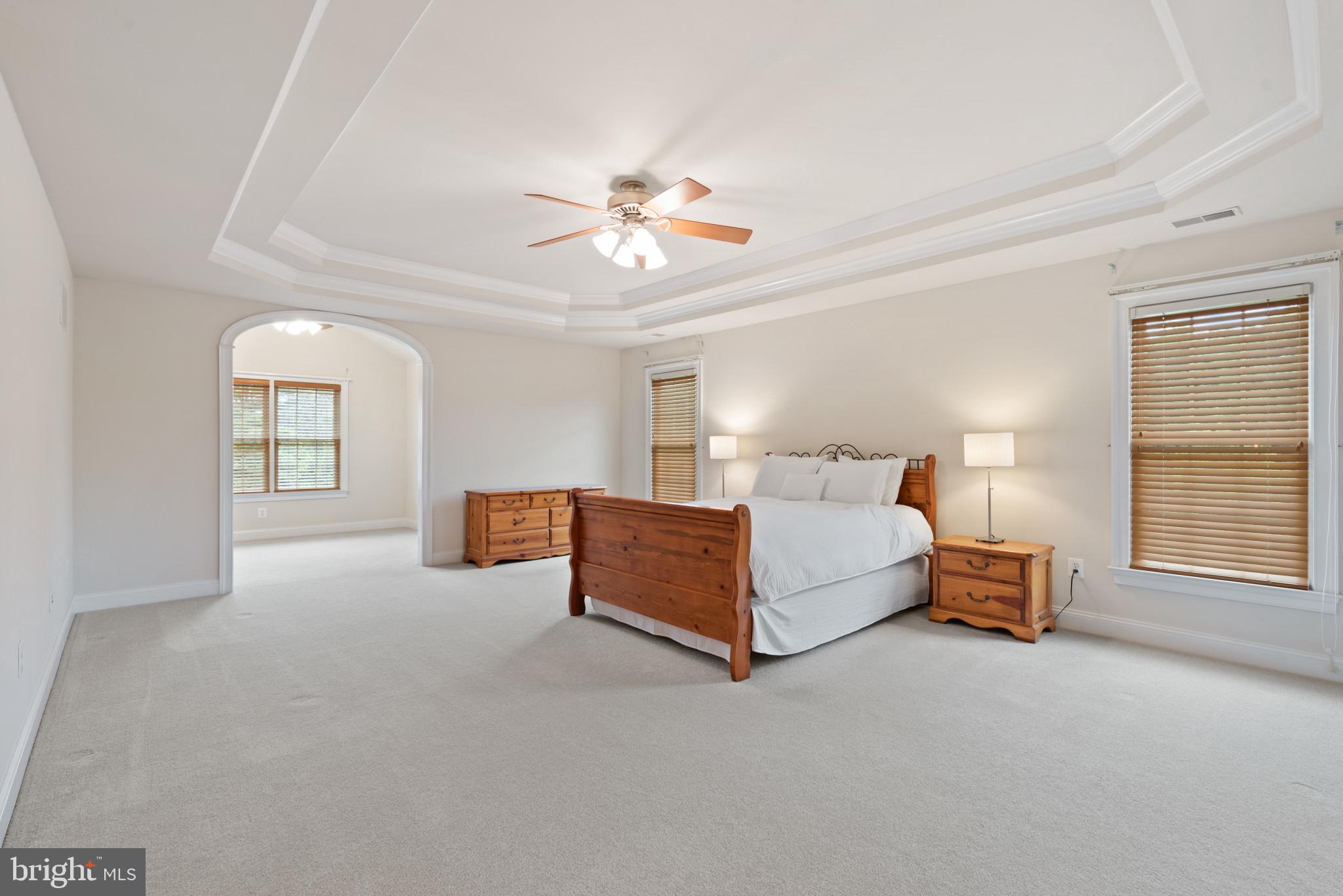 CARLEE MANOR - Residential