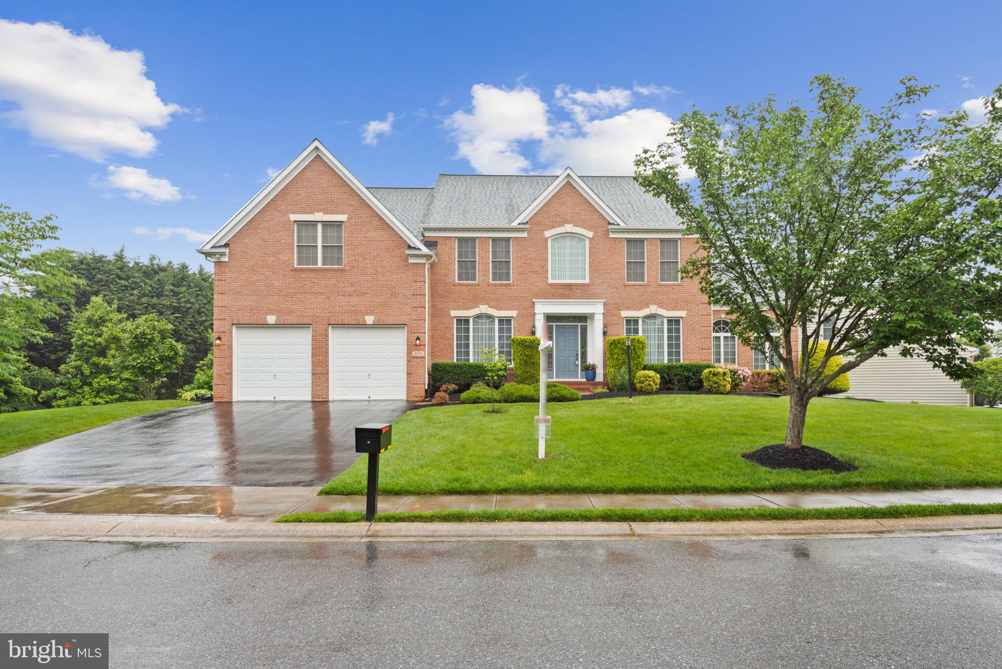 CARLEE MANOR - Residential