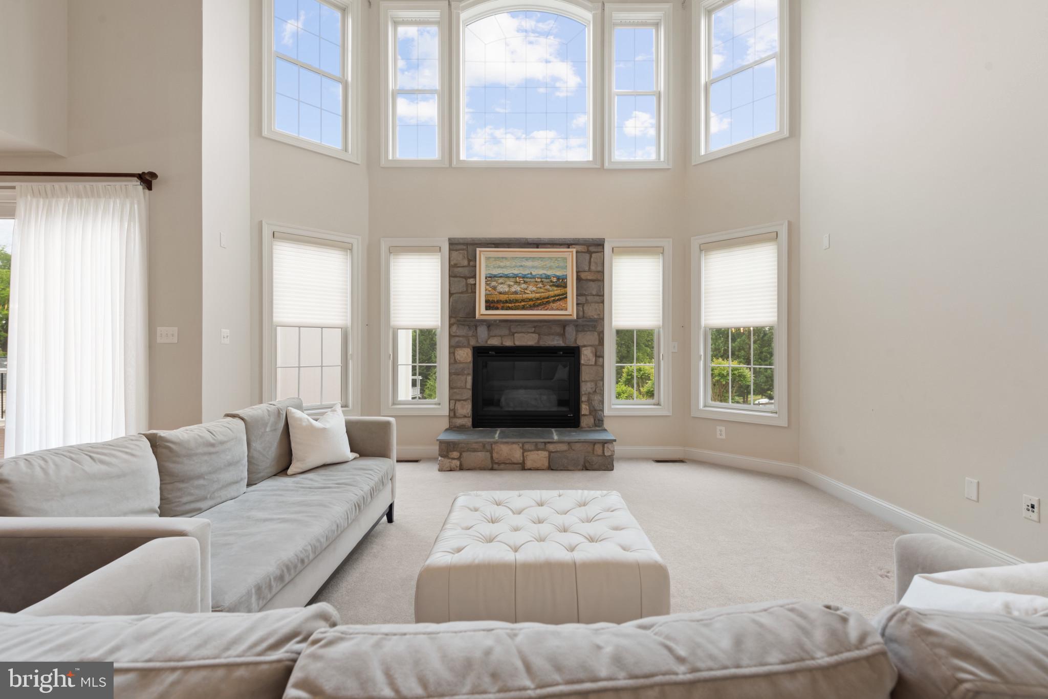 CARLEE MANOR - Residential