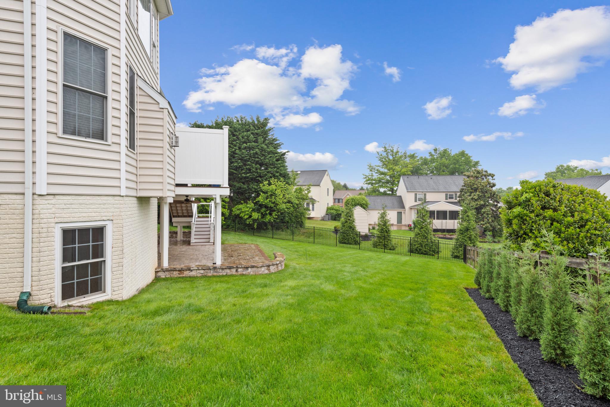 CARLEE MANOR - Residential