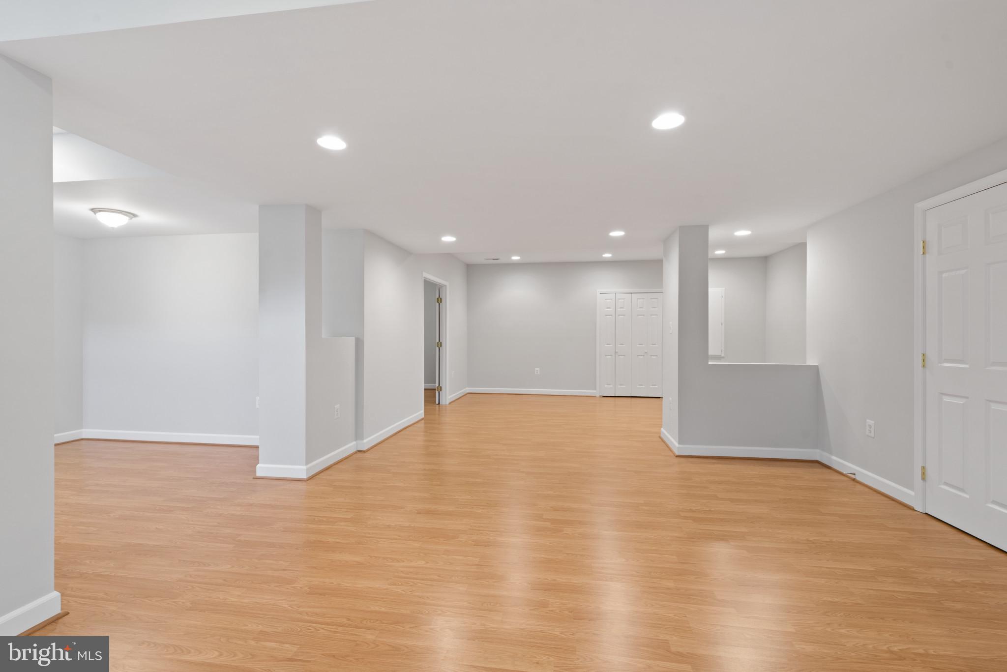 CARLEE MANOR - Residential