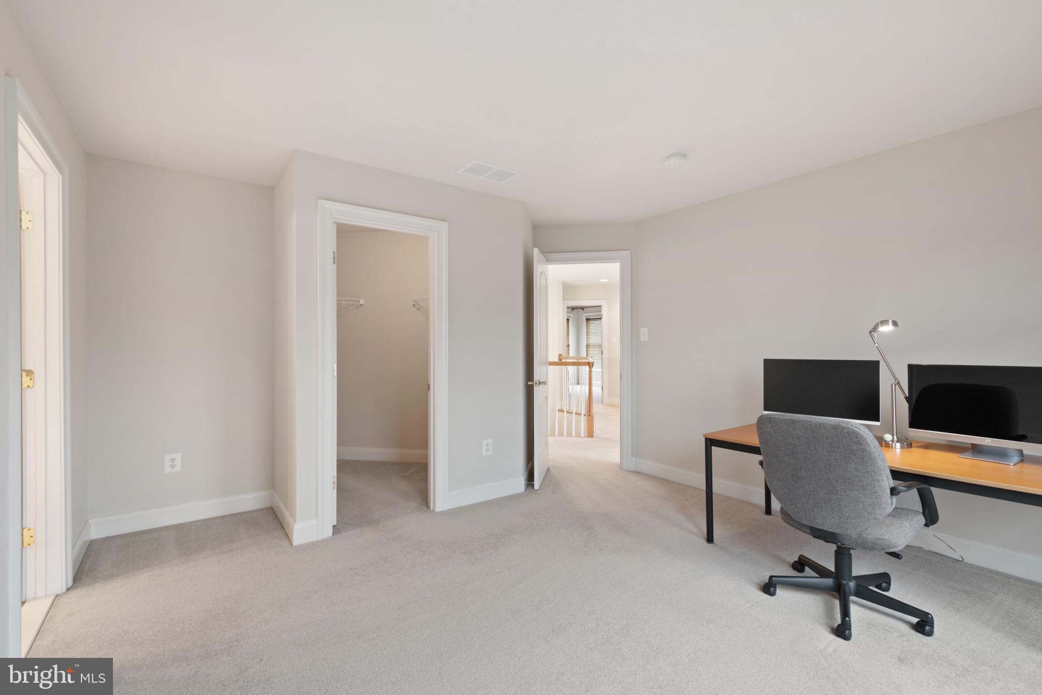 CARLEE MANOR - Residential