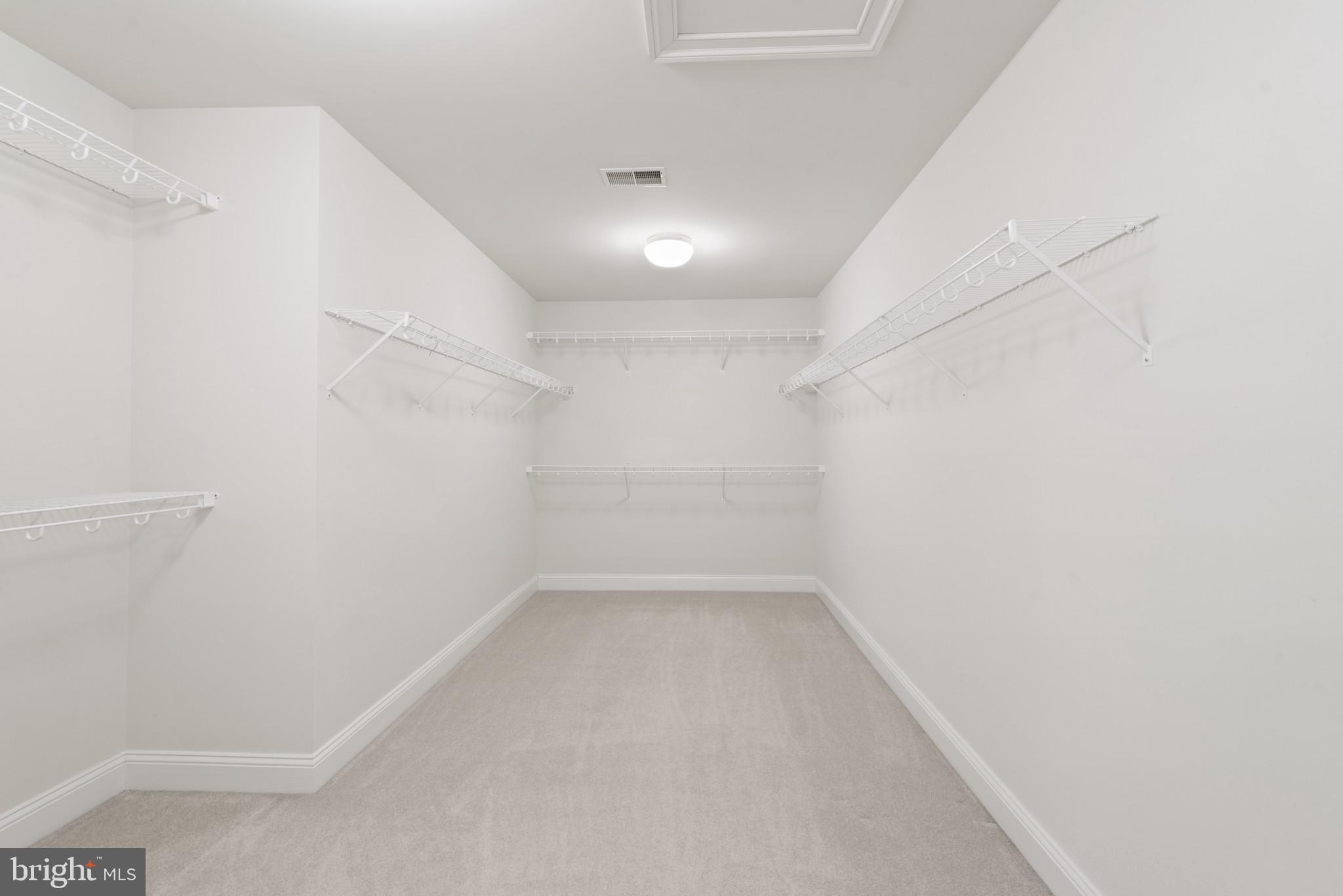 CARLEE MANOR - Residential