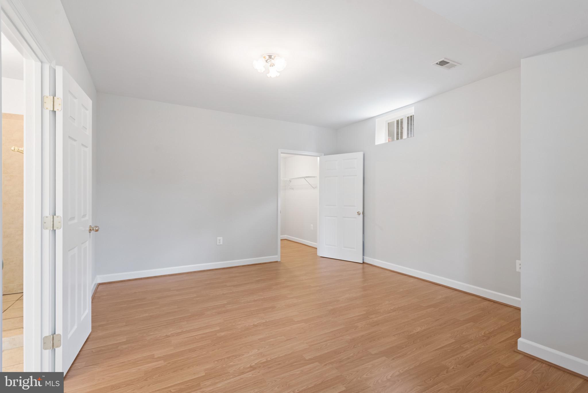 CARLEE MANOR - Residential