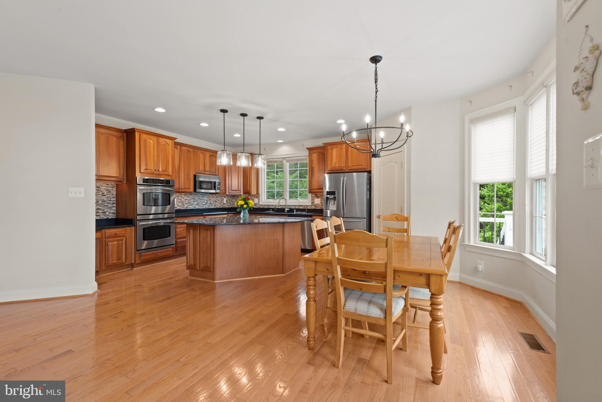 CARLEE MANOR - Residential