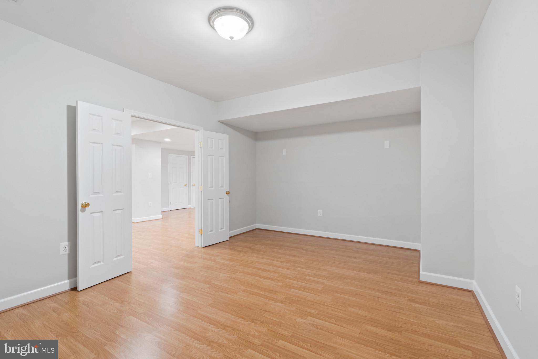 CARLEE MANOR - Residential