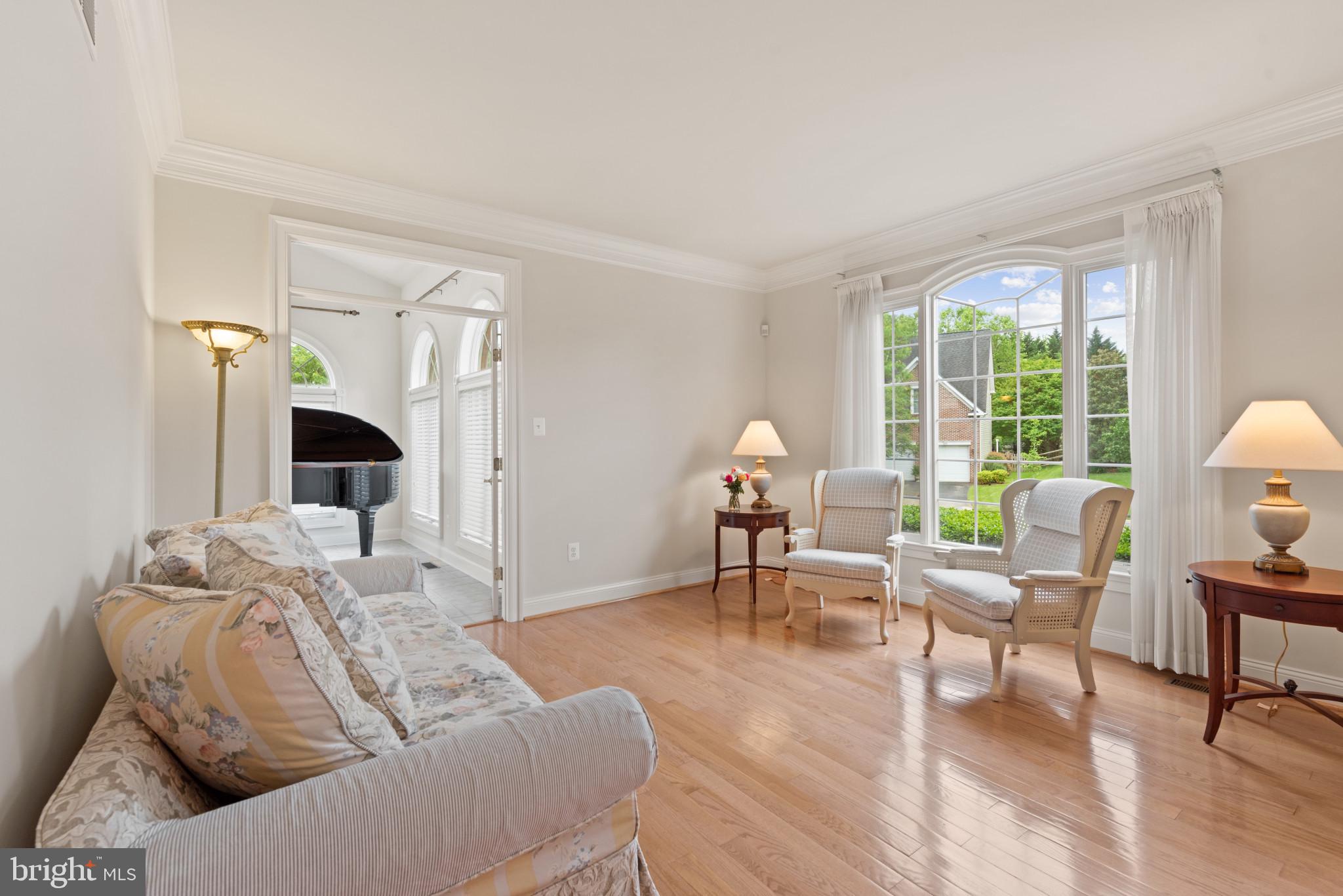 CARLEE MANOR - Residential