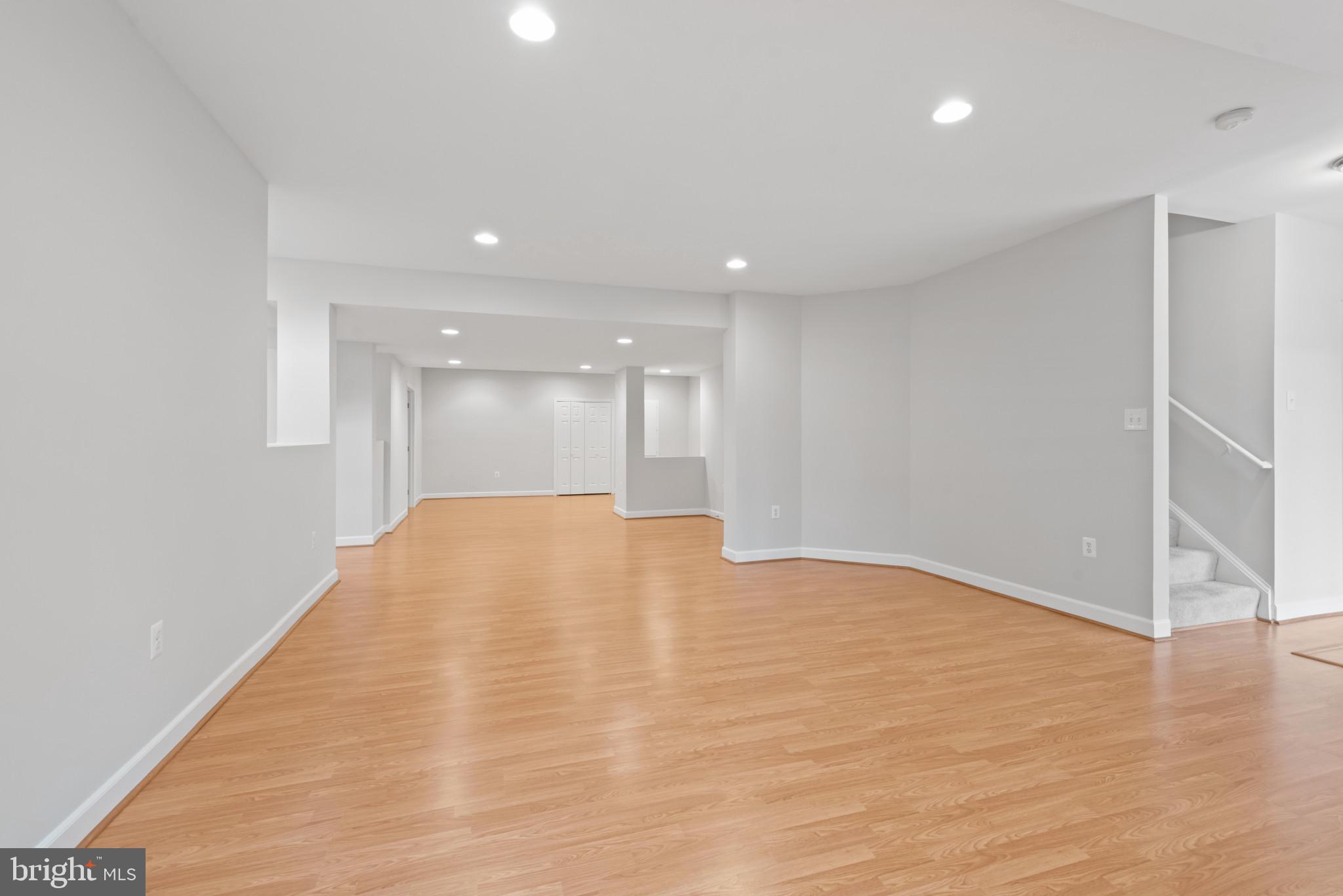 CARLEE MANOR - Residential